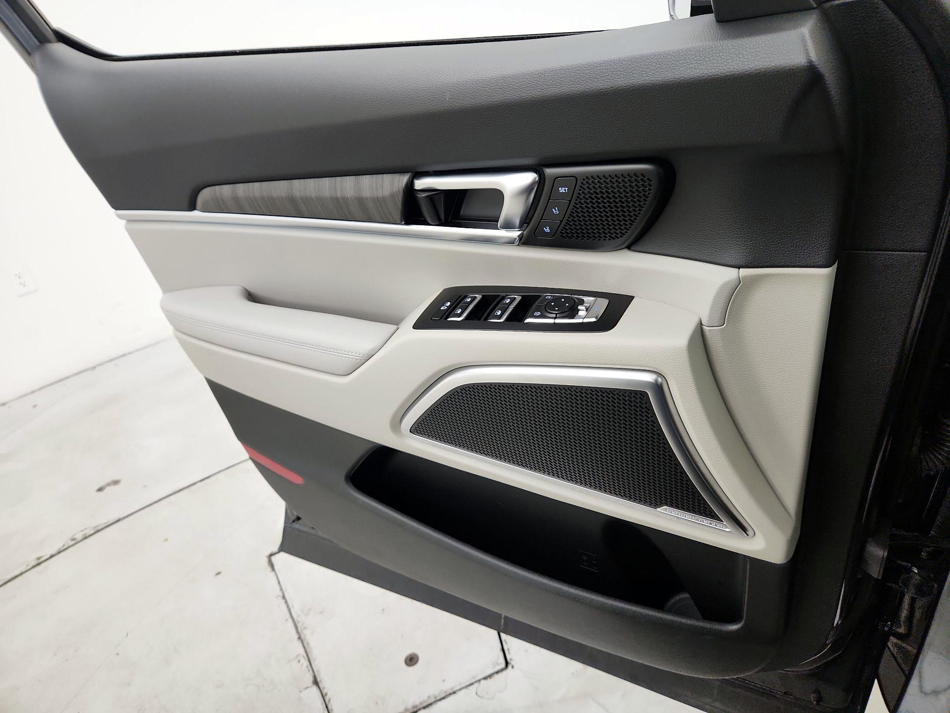 Thumbnail: 2024 Kia Telluride - 12