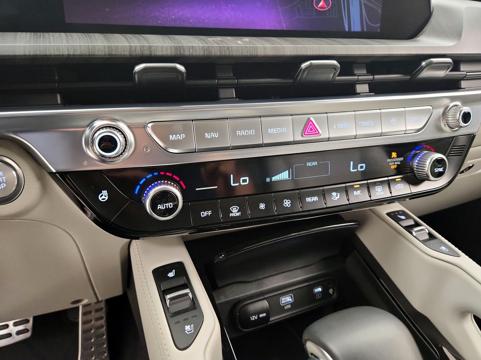 Thumbnail: 2024 Kia Telluride - 17