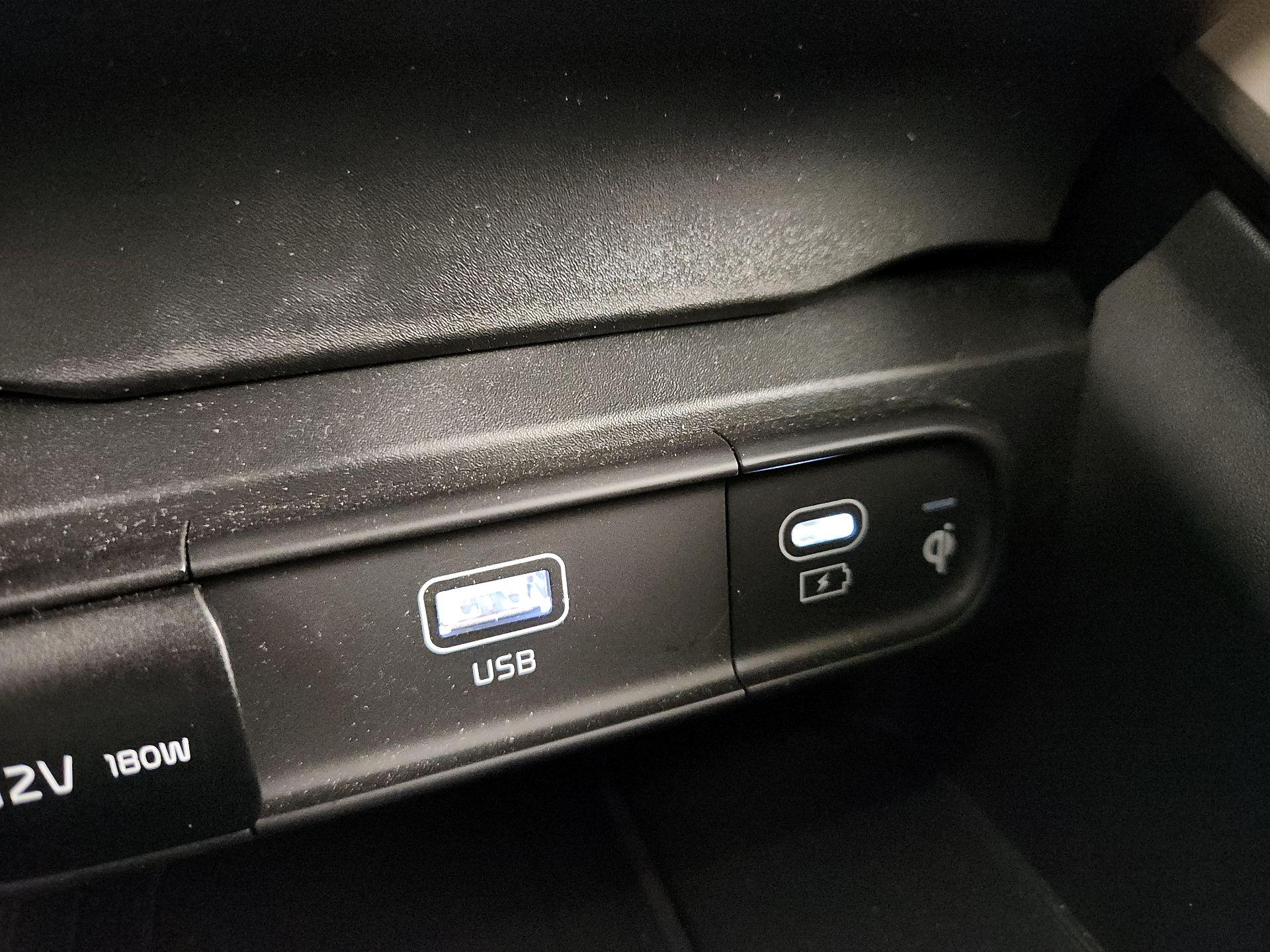 Thumbnail: 2024 Kia Telluride - 19