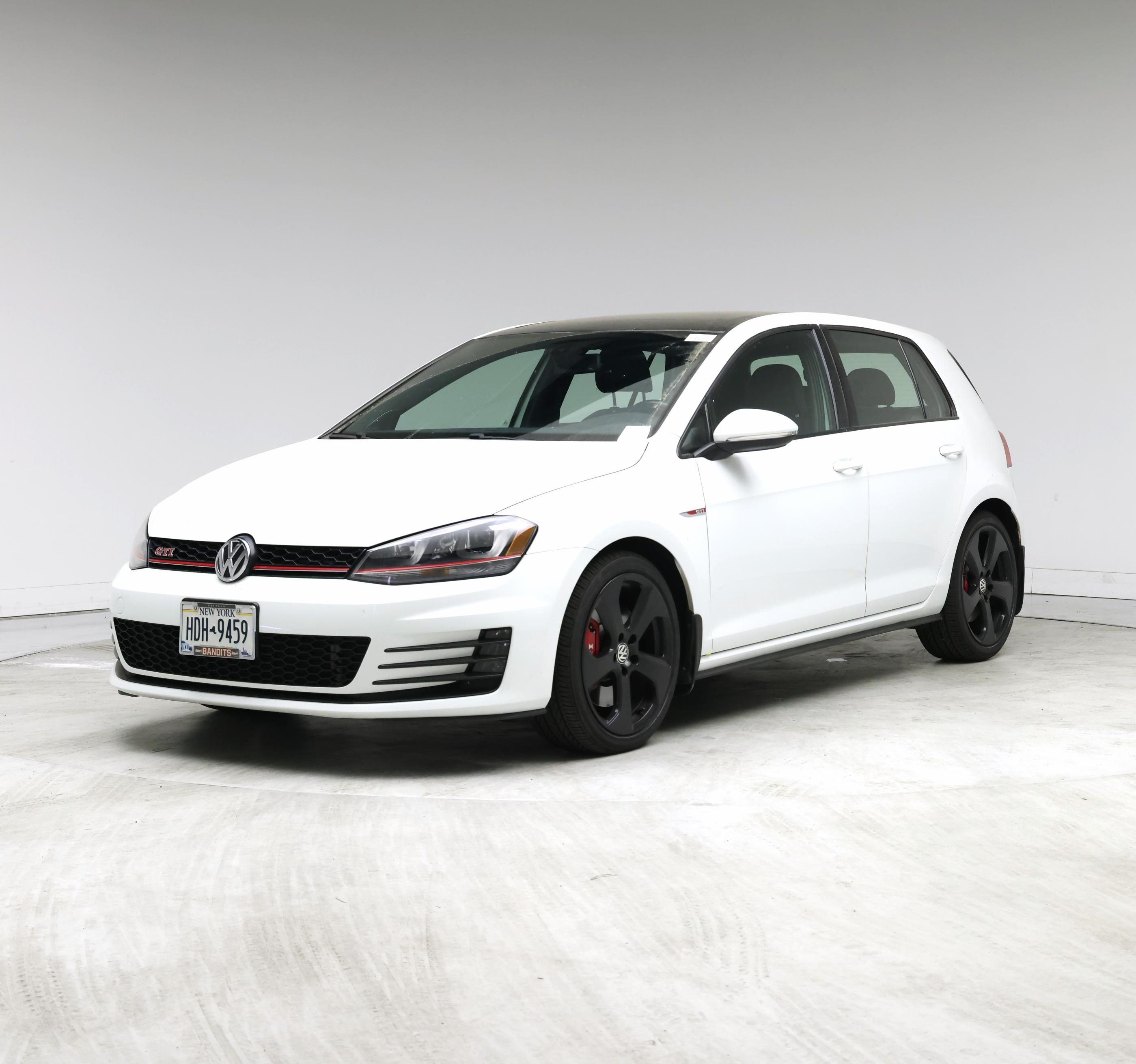 Thumbnail: 2017 Volkswagen Golf - 4
