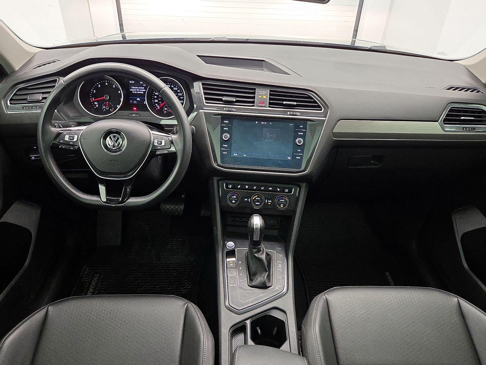 Thumbnail: 2020 Volkswagen Tiguan - 9