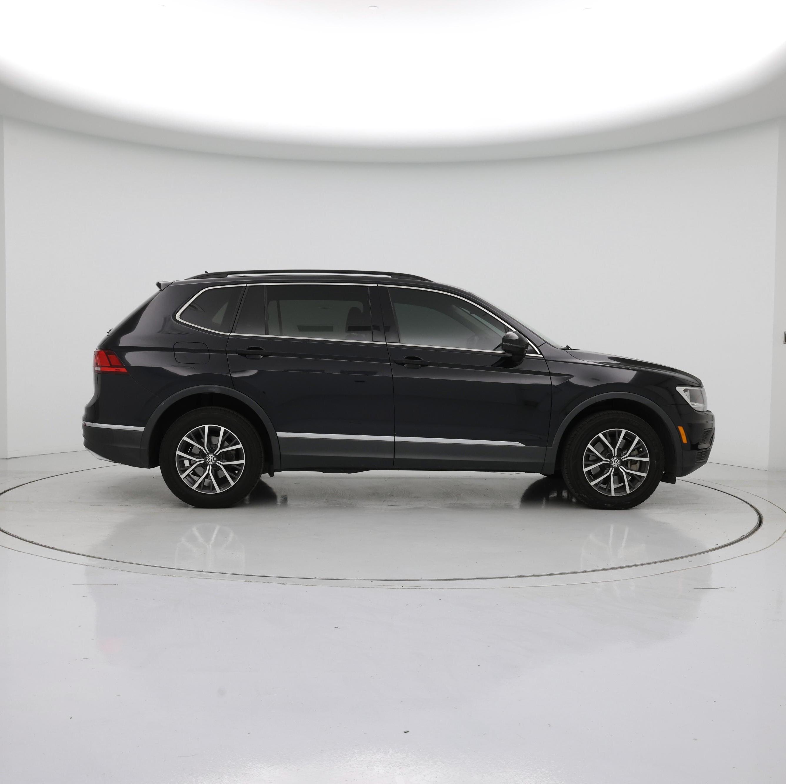 Thumbnail: 2020 Volkswagen Tiguan - 7