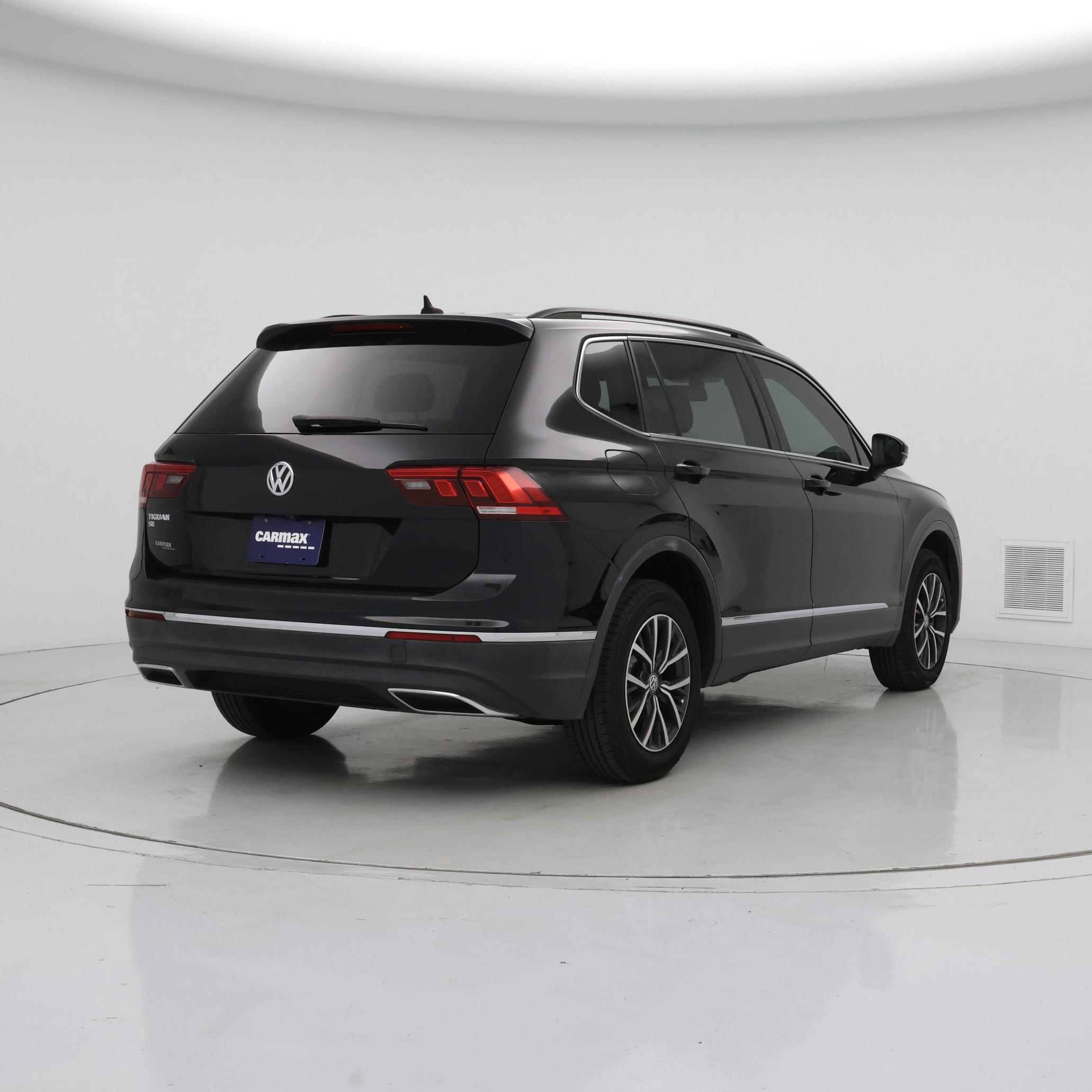 Thumbnail: 2020 Volkswagen Tiguan - 8
