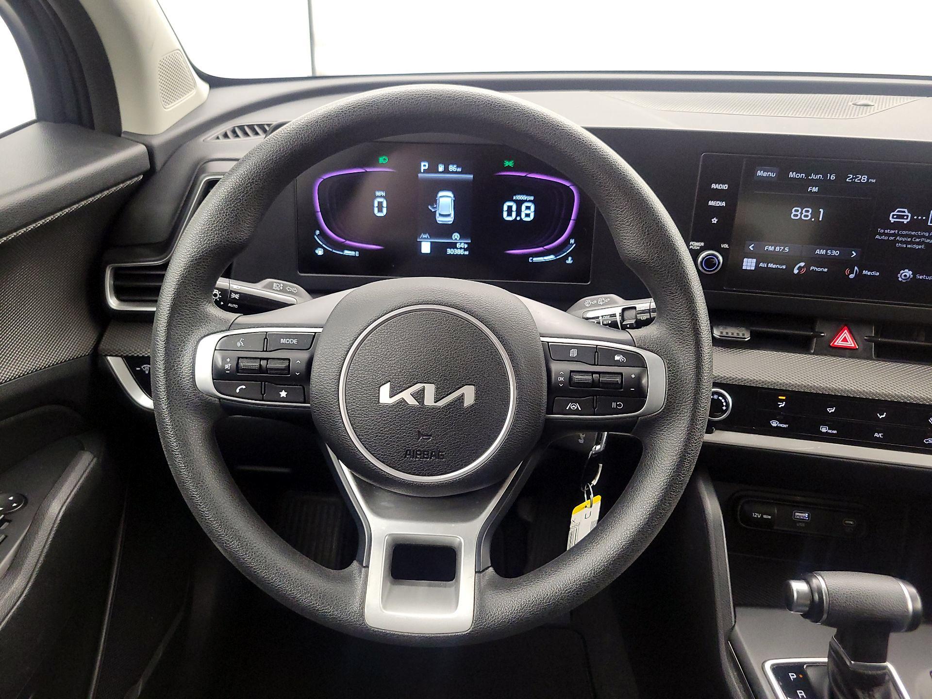 Thumbnail: 2023 Kia Sportage - 10