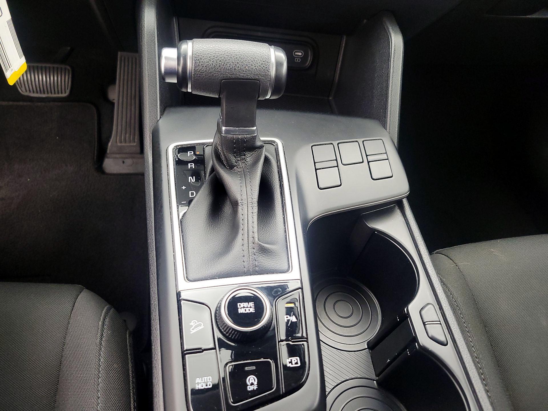 Thumbnail: 2023 Kia Sportage - 17