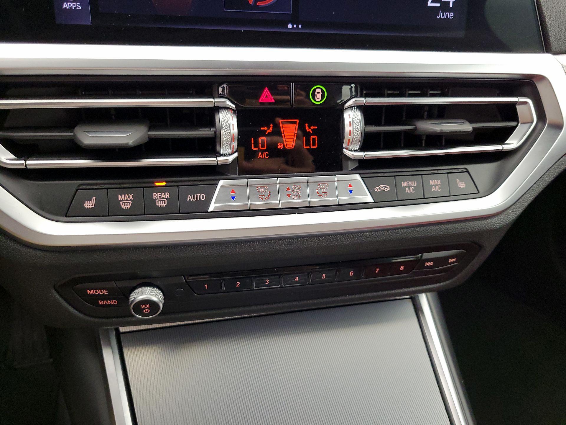Thumbnail: 2022 BMW 4 Series - 16