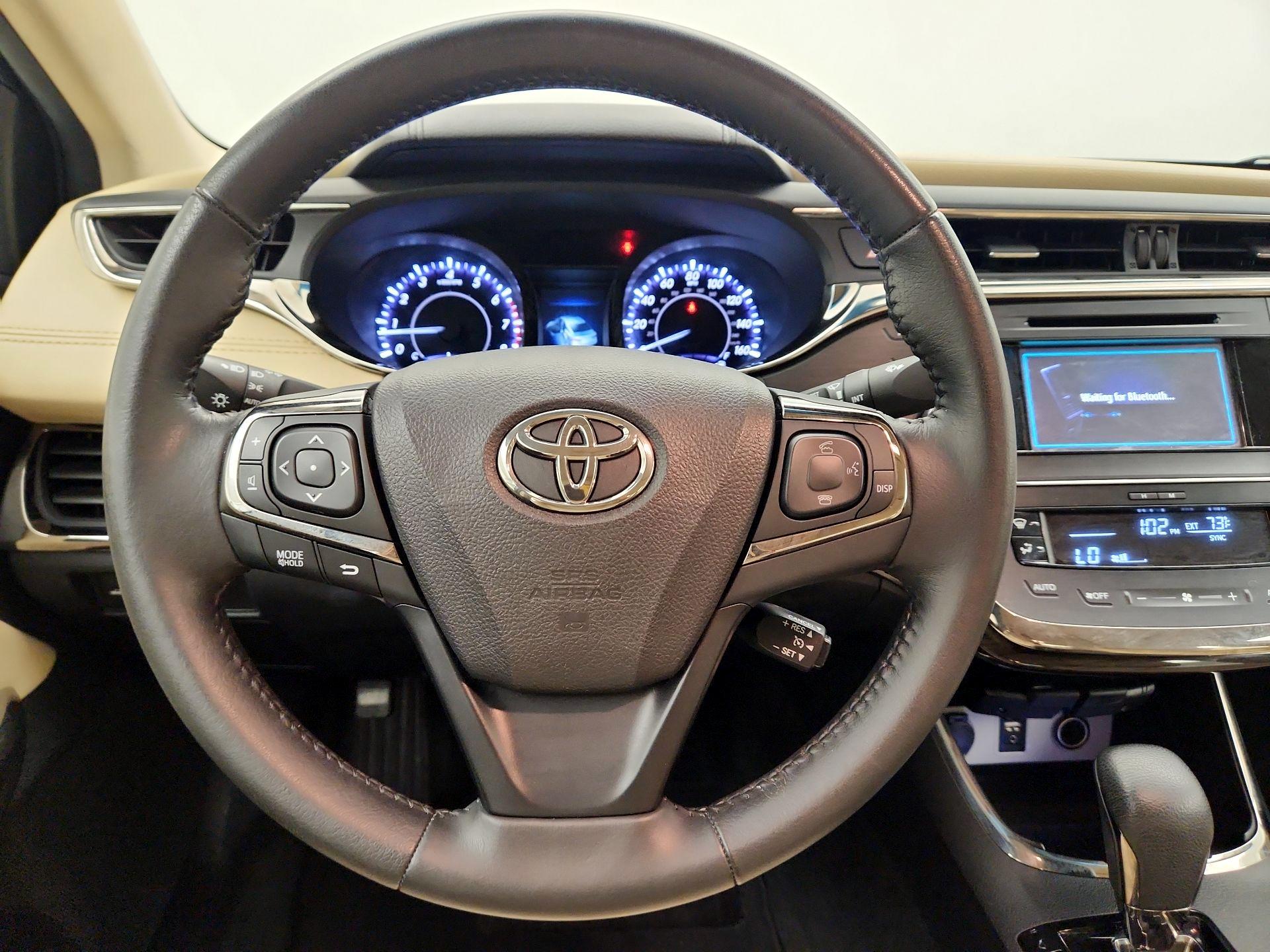 Thumbnail: 2014 Toyota Avalon - 10