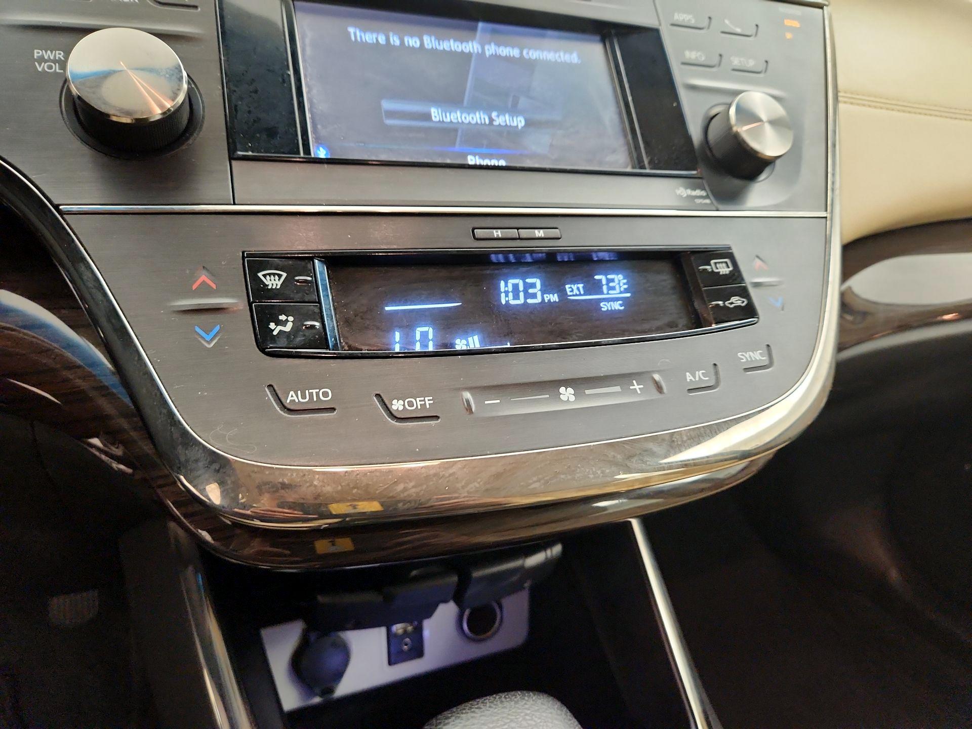Thumbnail: 2014 Toyota Avalon - 16