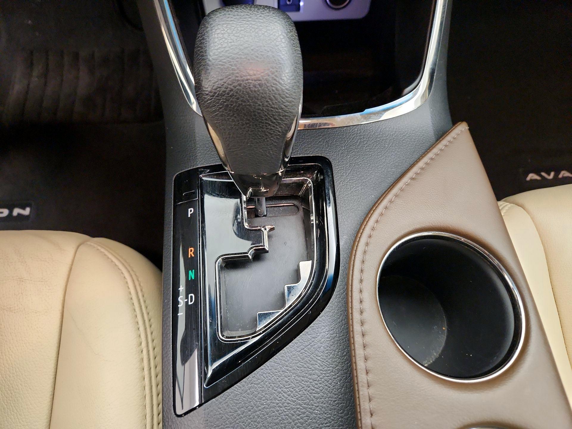 Thumbnail: 2014 Toyota Avalon - 17