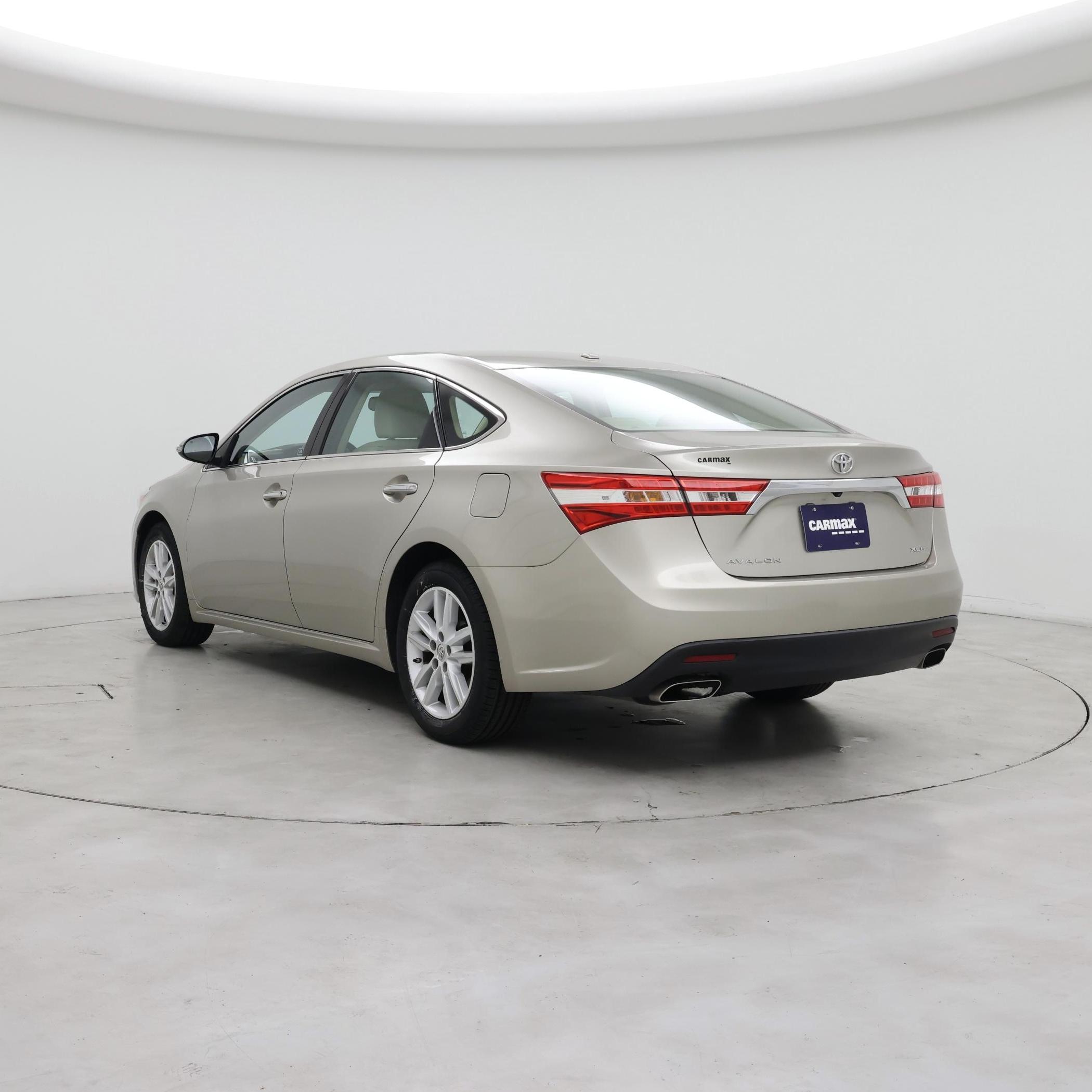 Thumbnail: 2014 Toyota Avalon - 2