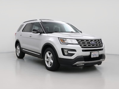 Silver 2016 Ford Explorer XLT