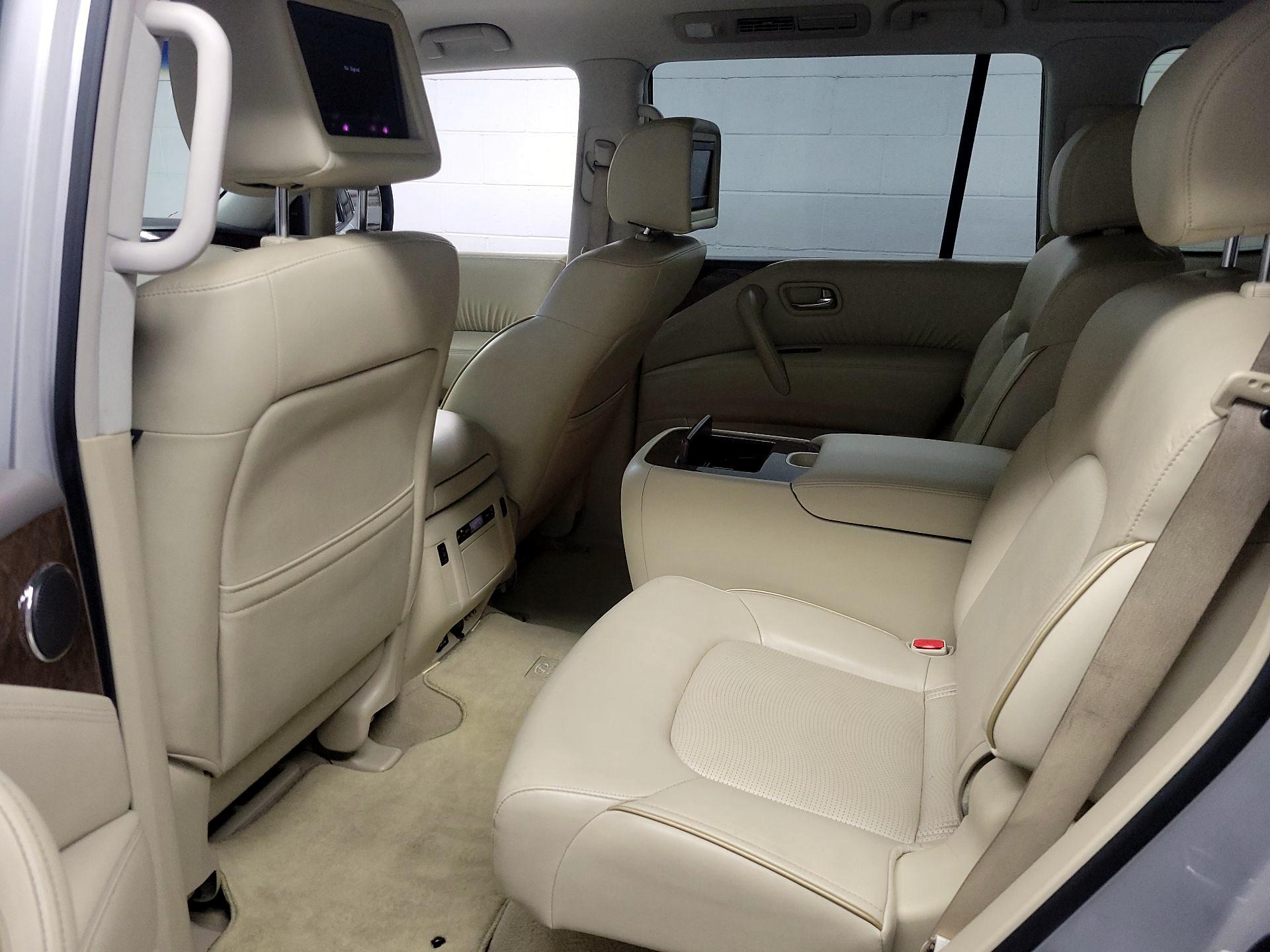 Thumbnail: 2016 INFINITI QX80 - 17