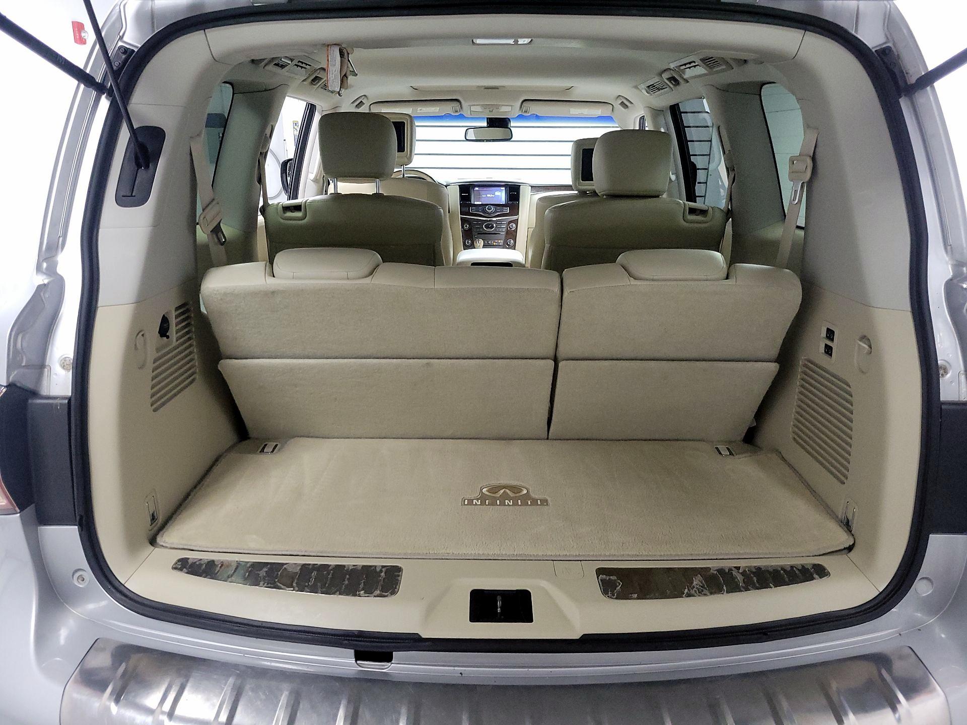 Thumbnail: 2016 INFINITI QX80 - 18