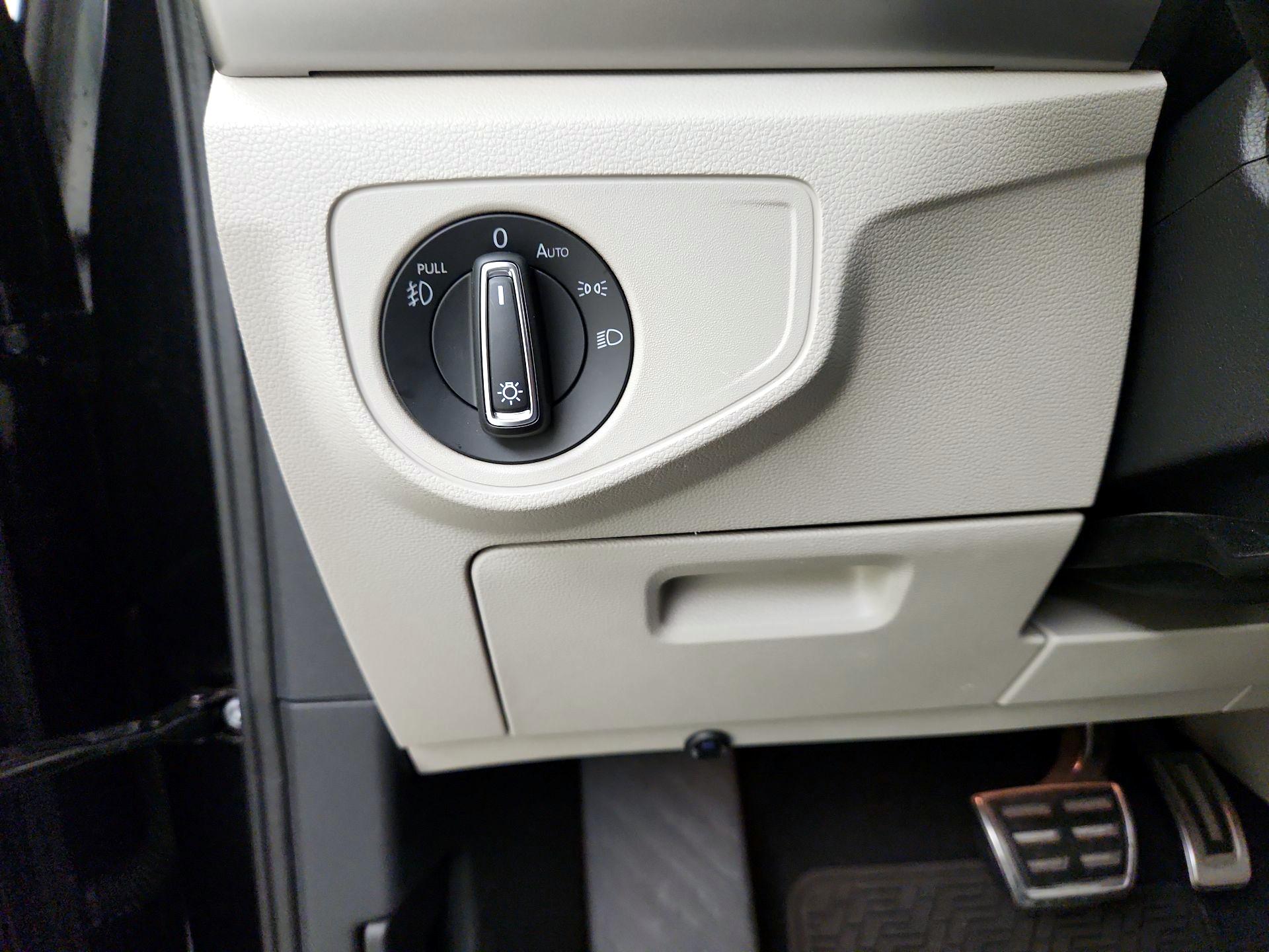 Thumbnail: 2019 Volkswagen Atlas - 13