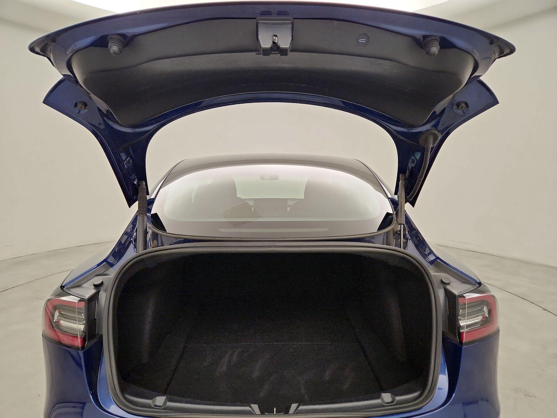 Thumbnail: 2022 Tesla Model 3 - 19