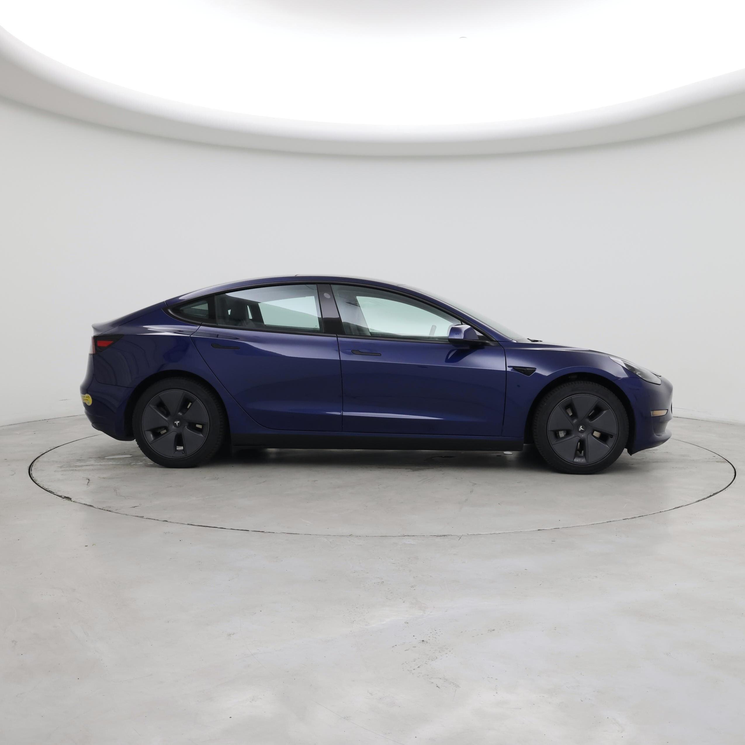 Thumbnail: 2022 Tesla Model 3 - 7