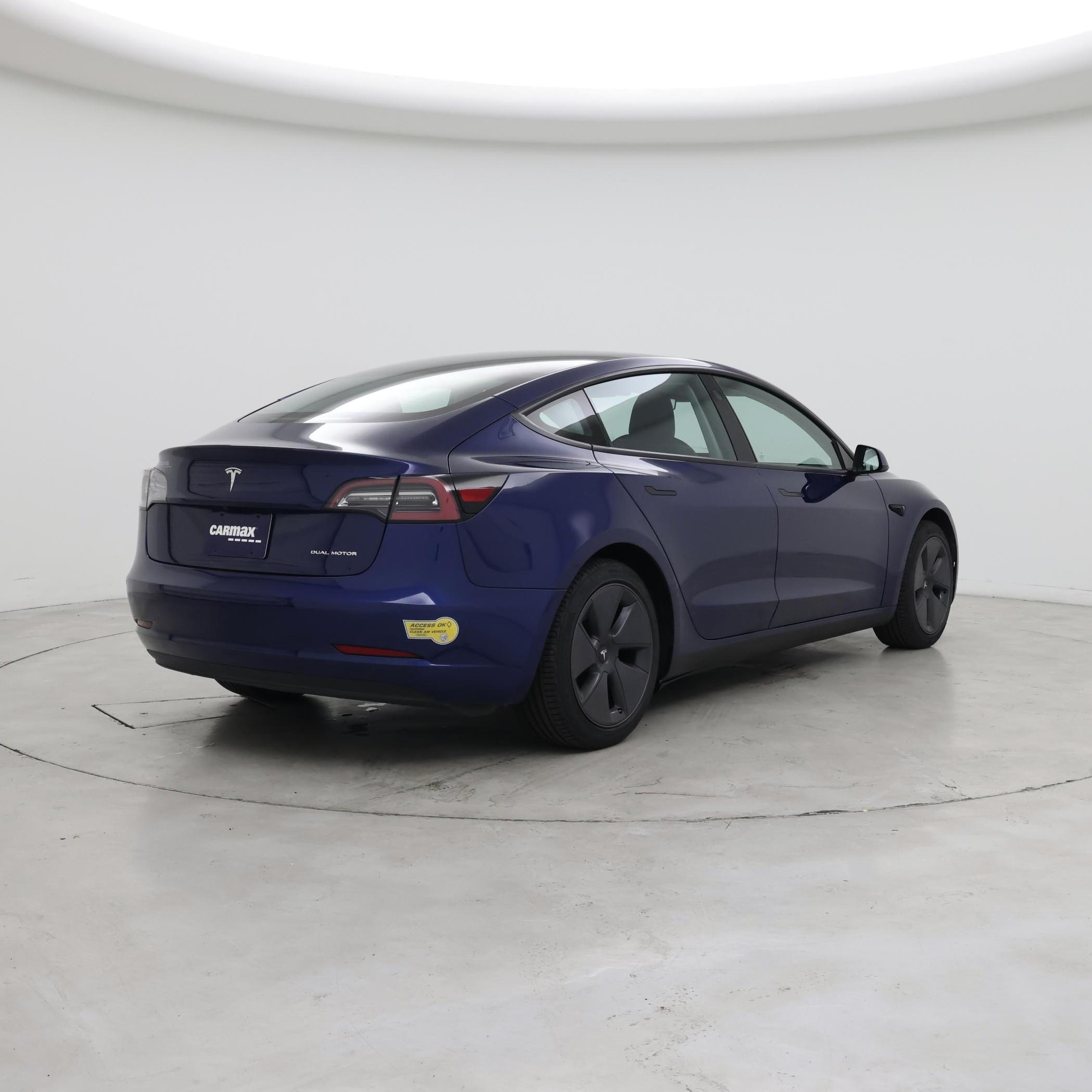 Thumbnail: 2022 Tesla Model 3 - 8