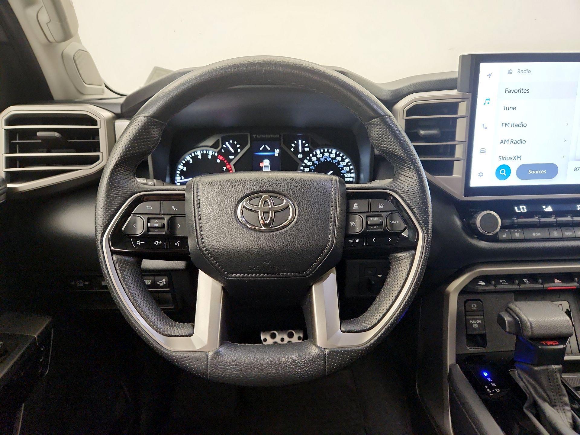 Thumbnail: 2022 Toyota Tundra - 10