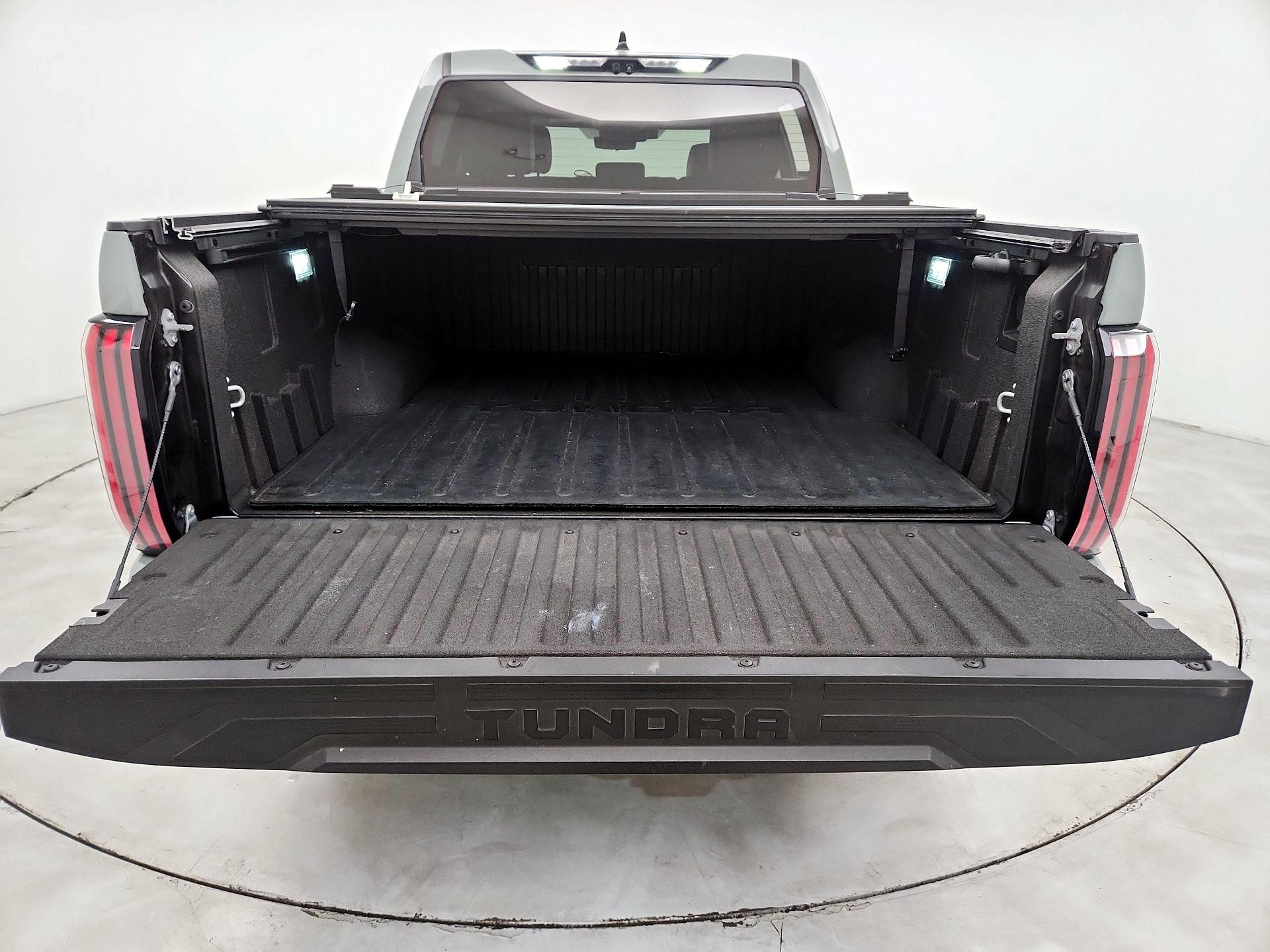 Thumbnail: 2022 Toyota Tundra - 20