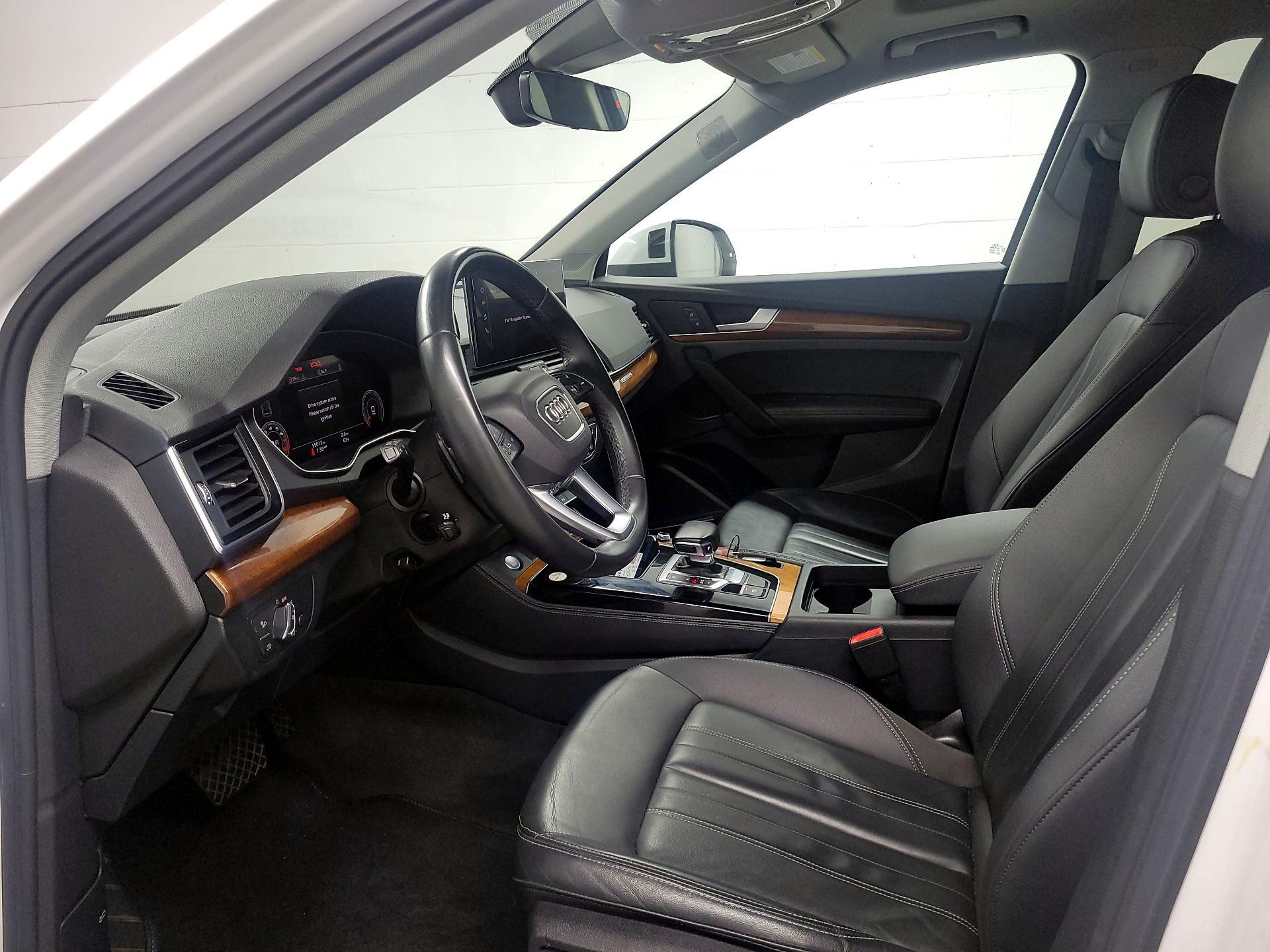 Thumbnail: 2023 Audi Q5 - 11