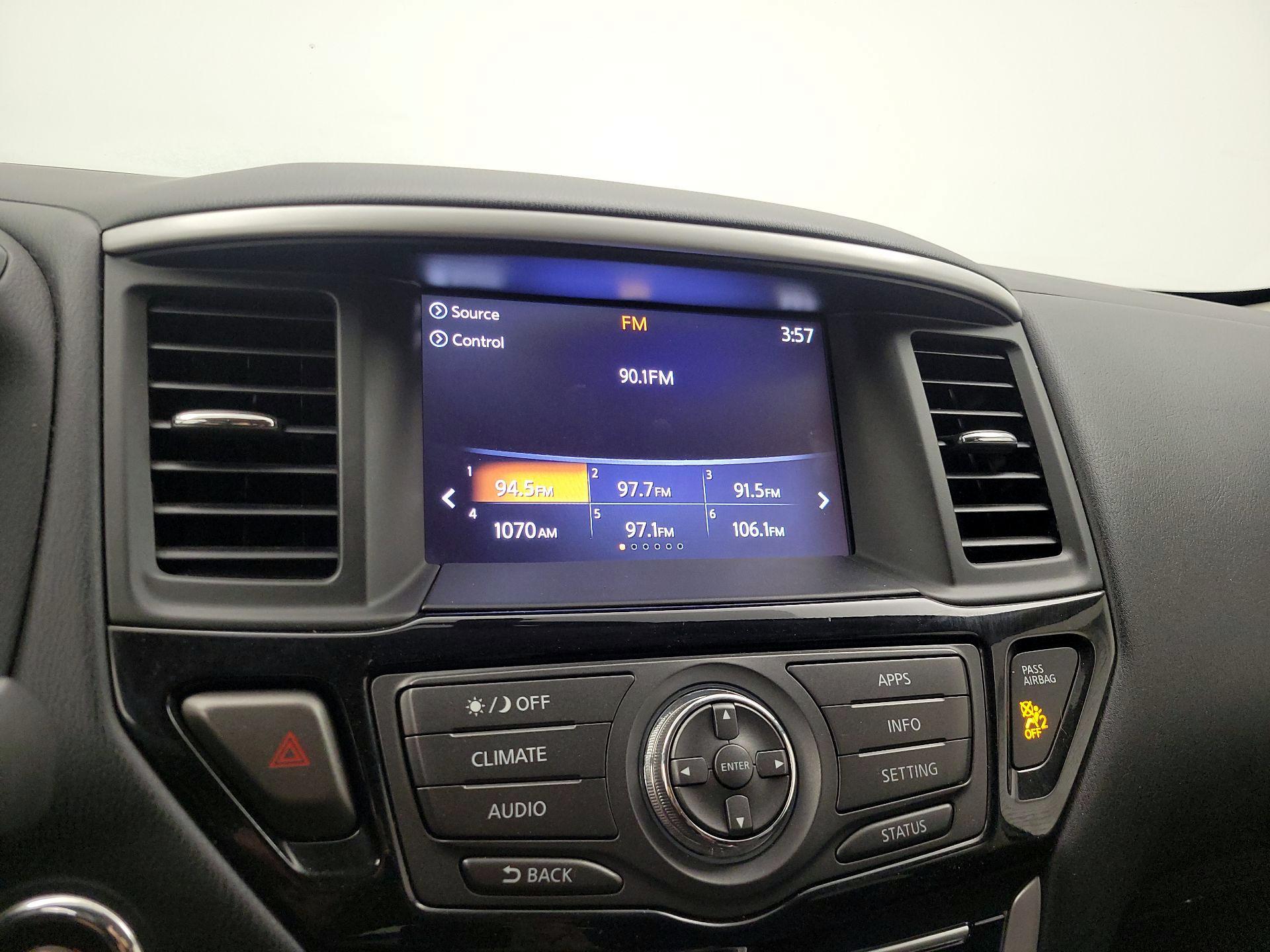 Thumbnail: 2019 Nissan Pathfinder - 15