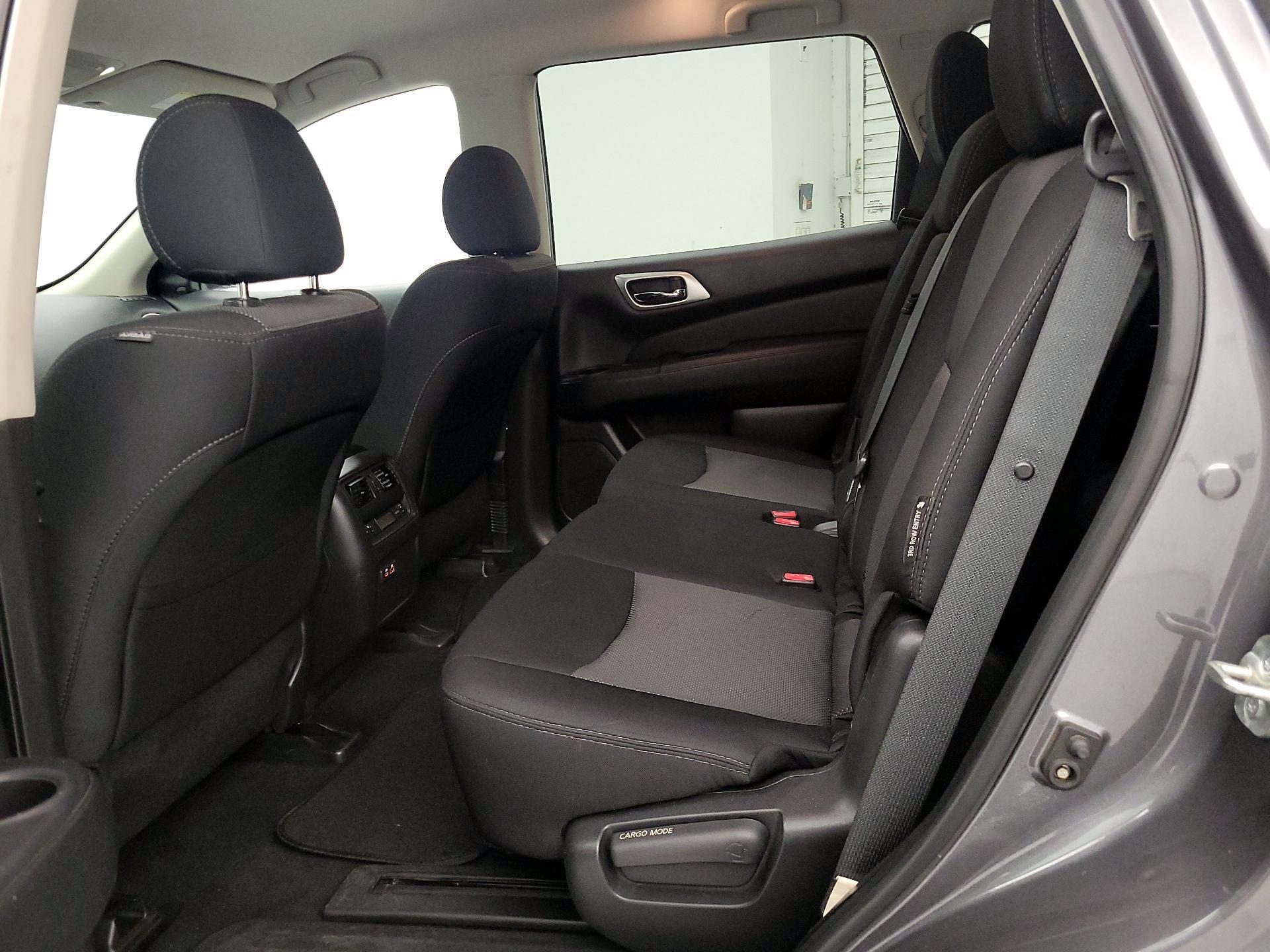 Thumbnail: 2019 Nissan Pathfinder - 19