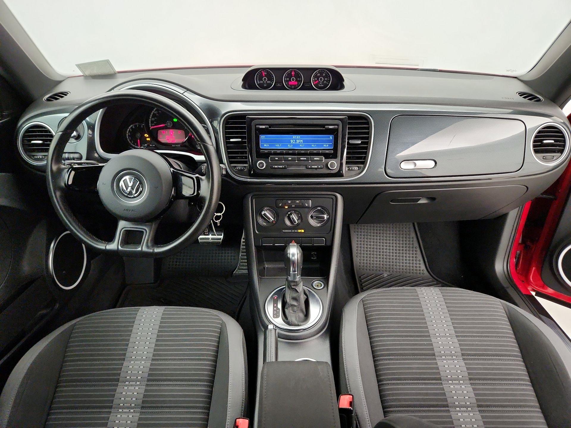 Thumbnail: 2013 Volkswagen Beetle - 9