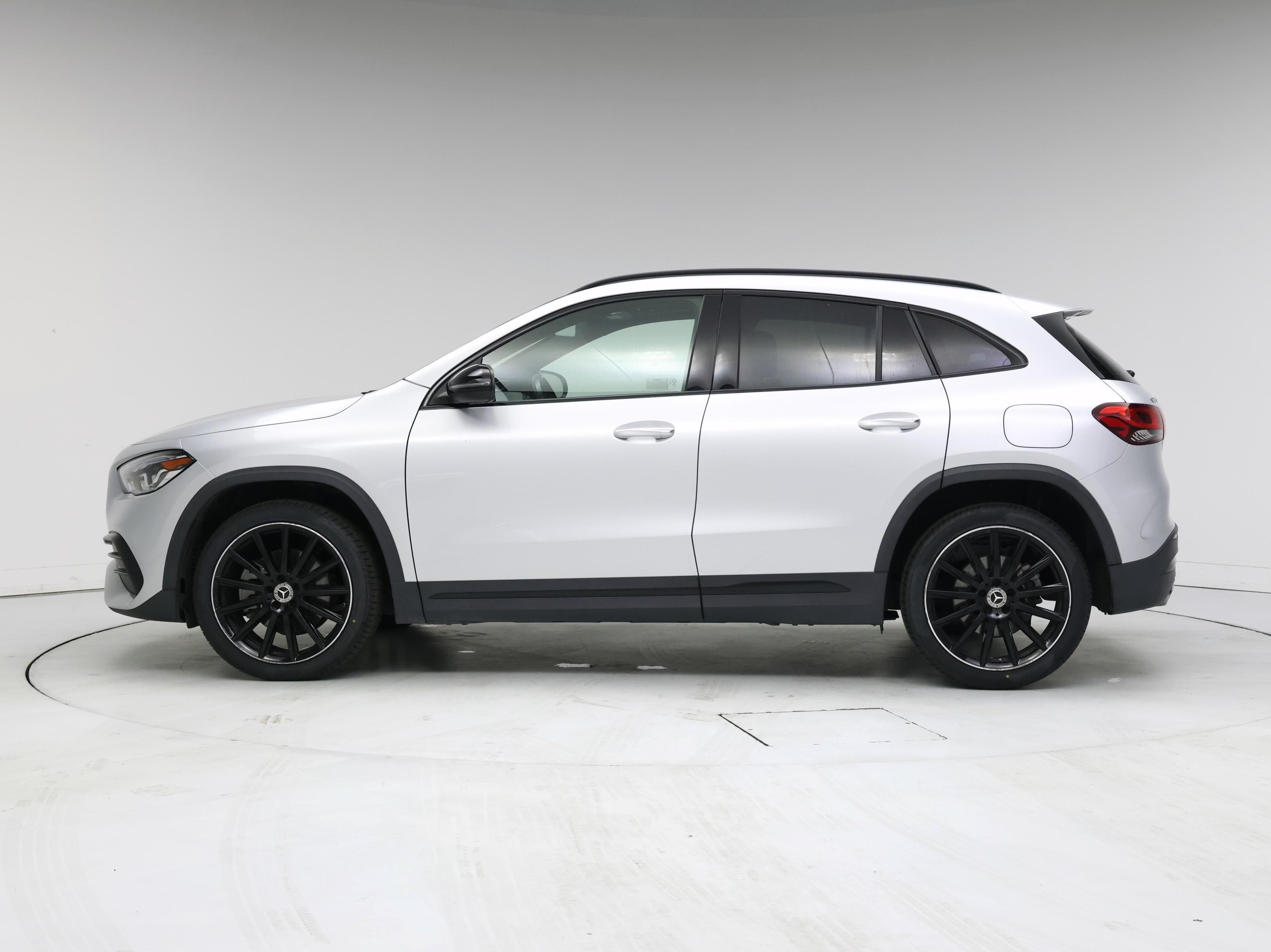 Thumbnail: 2023 Mercedes-Benz GLA - 3