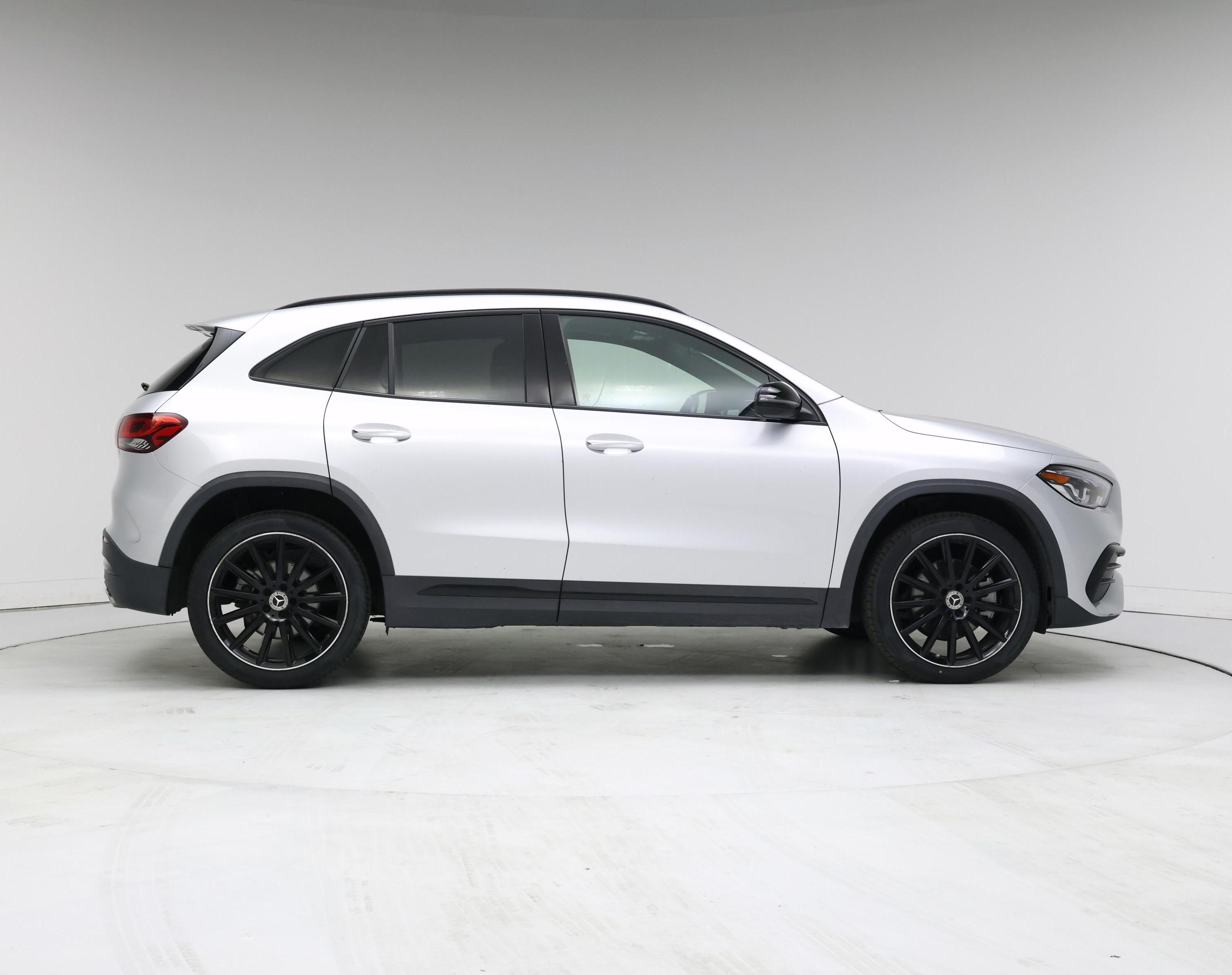 Thumbnail: 2023 Mercedes-Benz GLA - 7