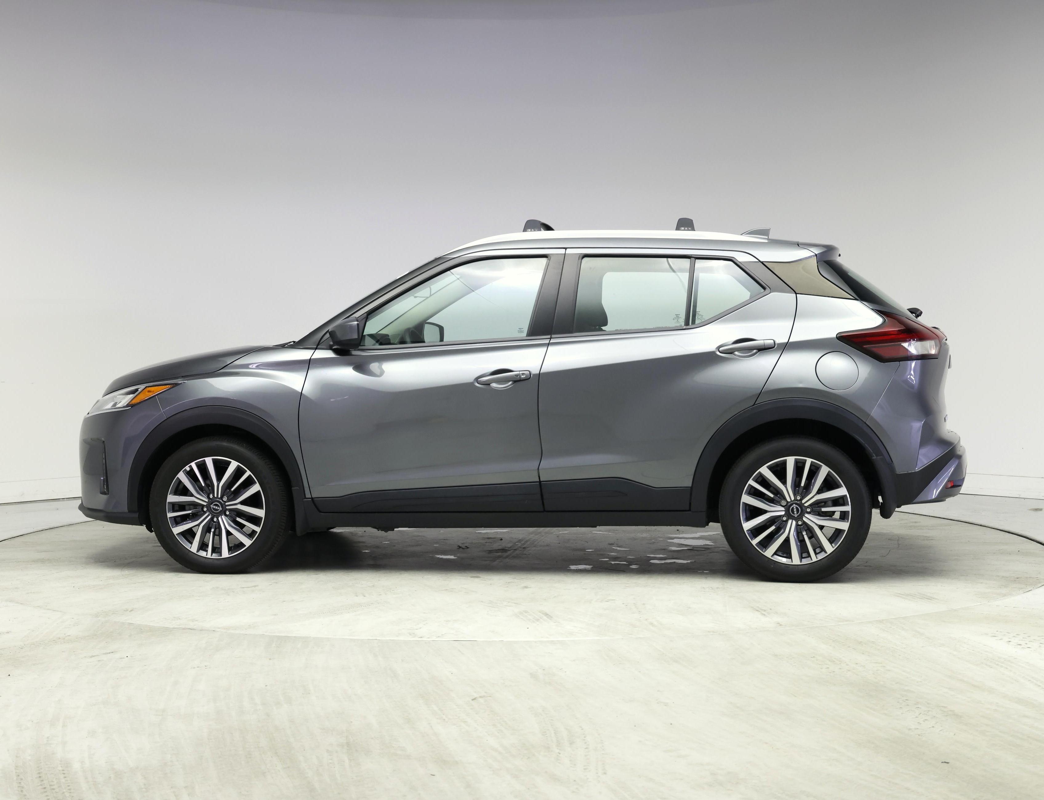 Thumbnail: 2023 Nissan Kicks - 3