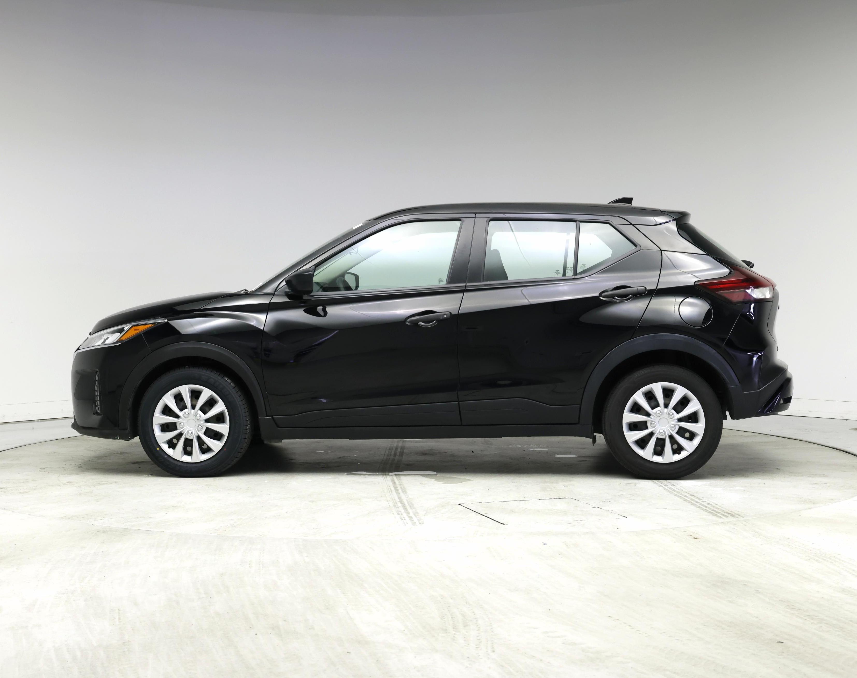 Thumbnail: 2021 Nissan Kicks - 3