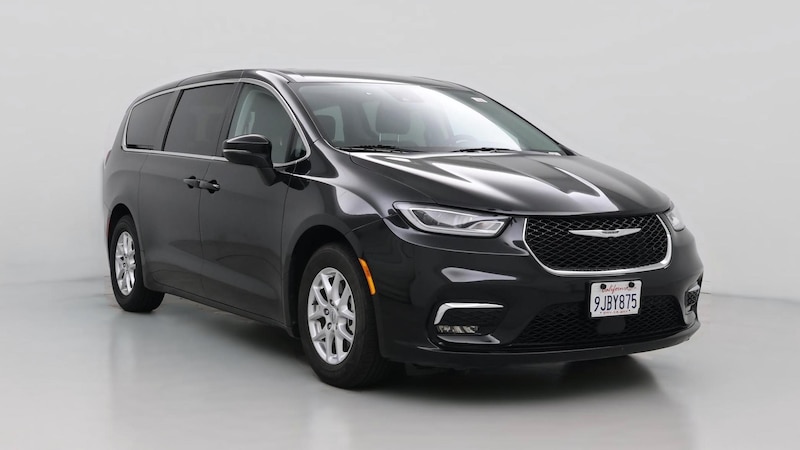2023 Chrysler Pacifica Touring L Hero Image