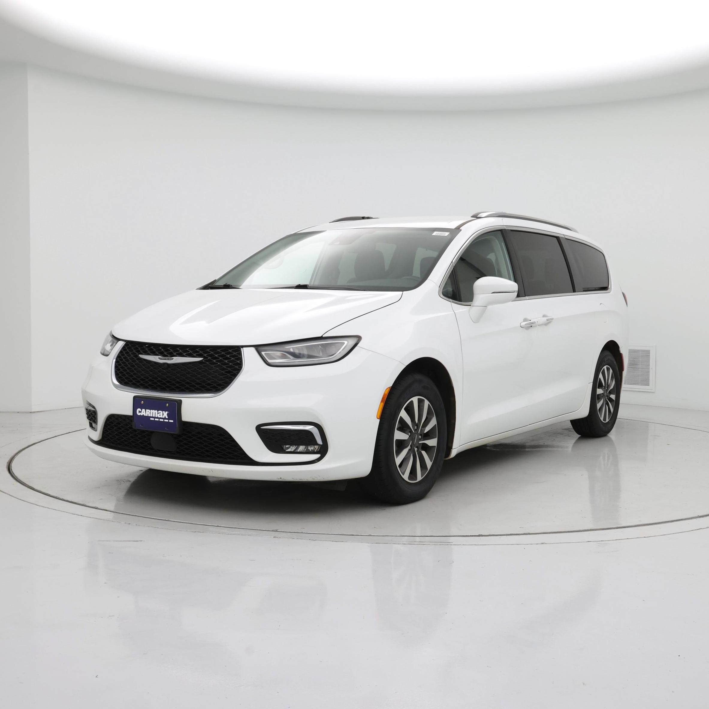 Thumbnail: 2021 Chrysler Pacifica - 4