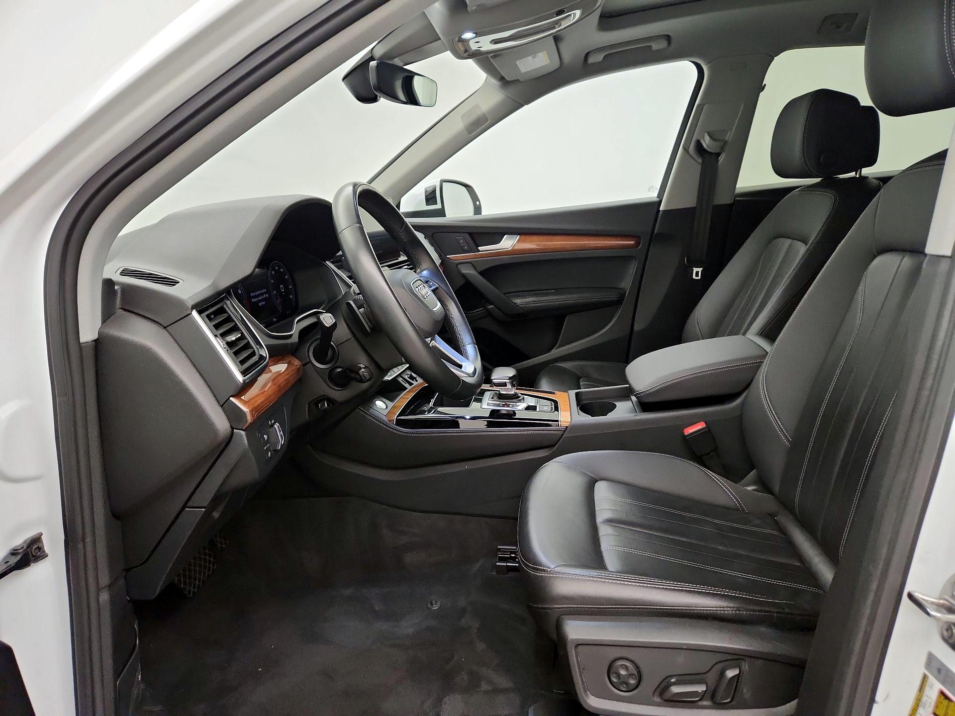 Thumbnail: 2023 Audi Q5 - 11