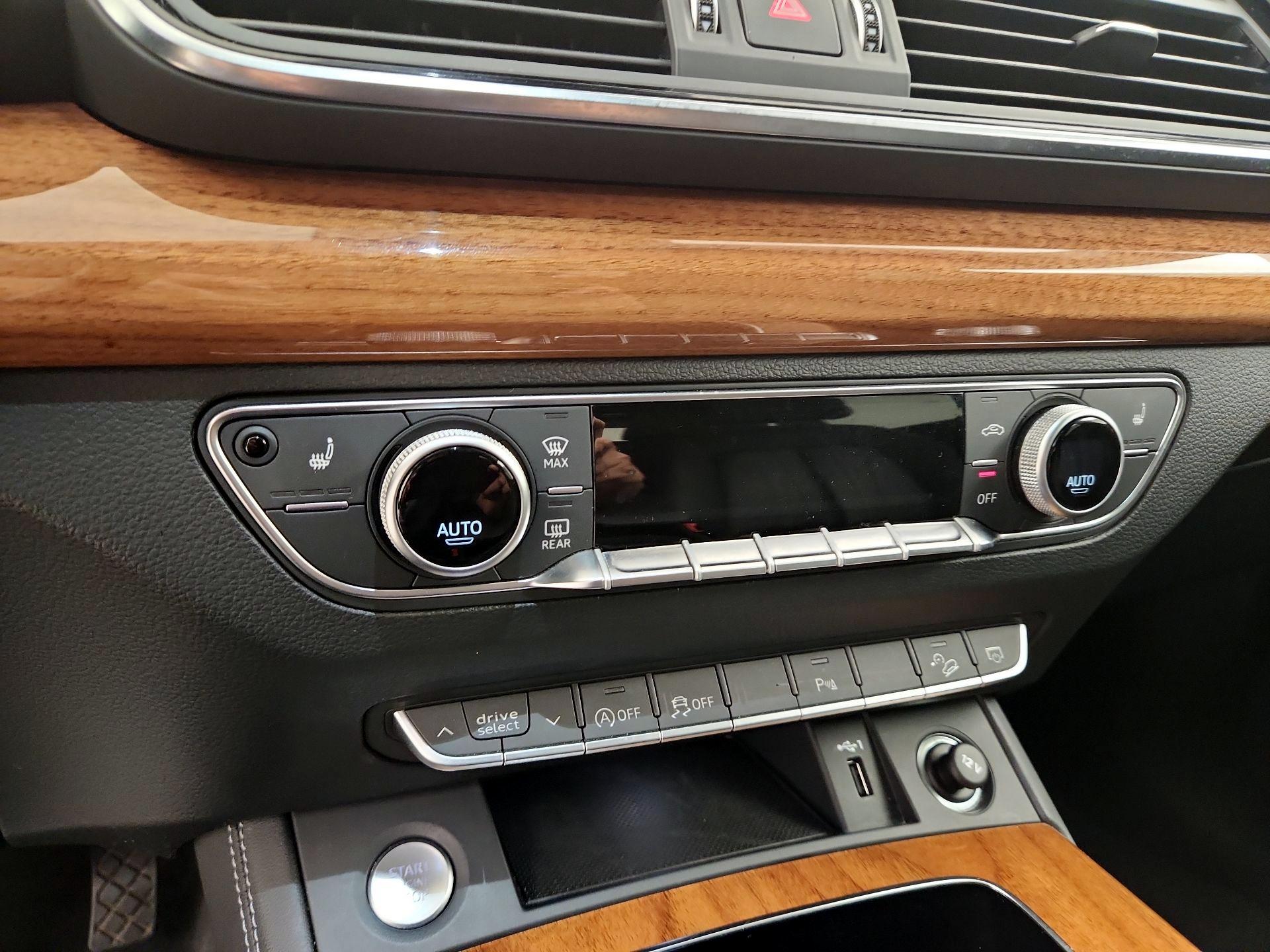 Thumbnail: 2023 Audi Q5 - 16