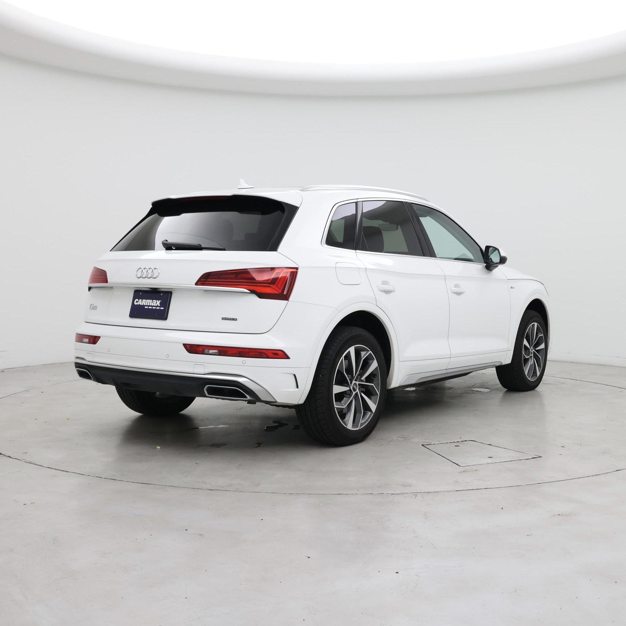 Thumbnail: 2023 Audi Q5 - 8