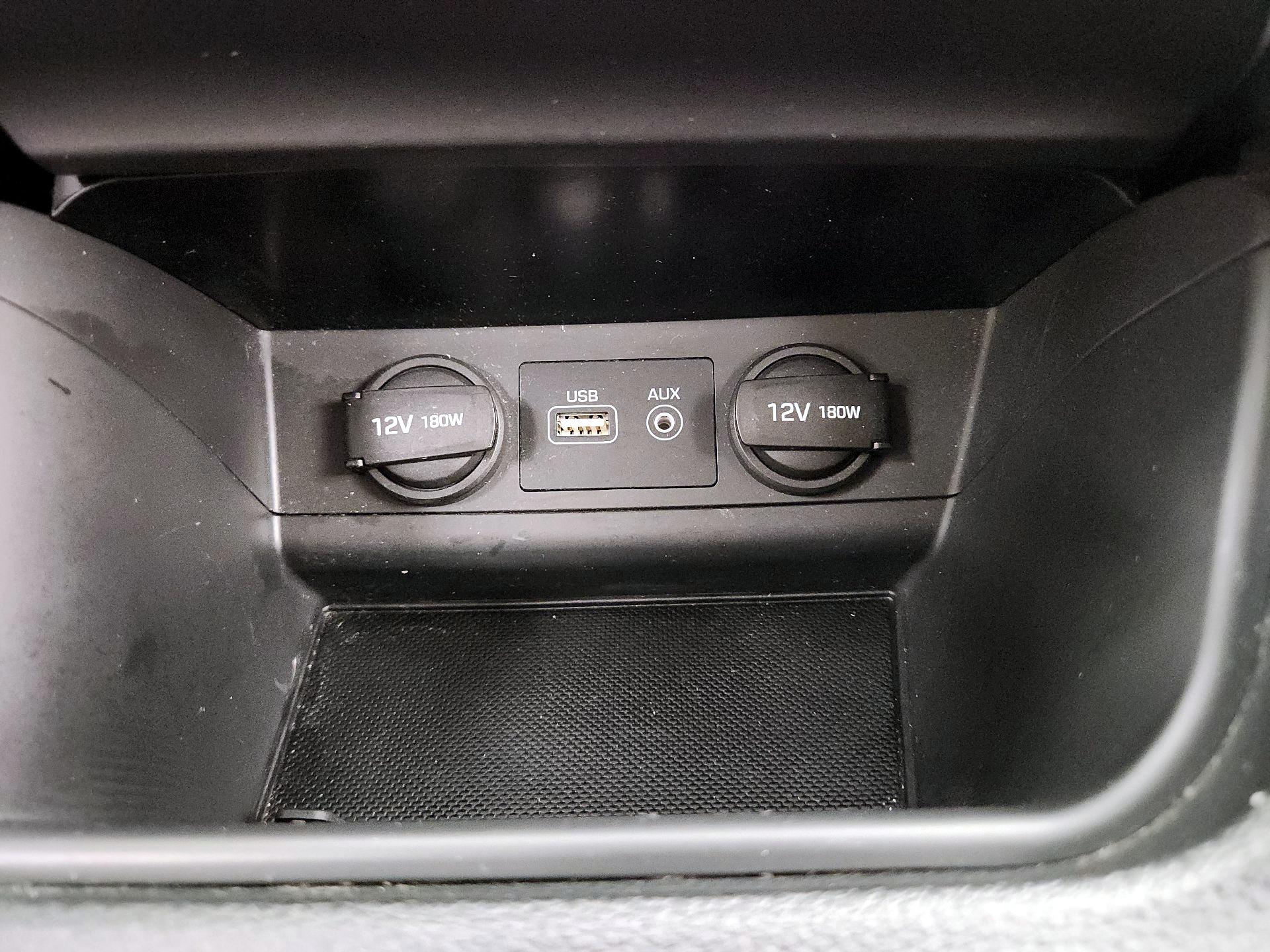 Thumbnail: 2015 Hyundai Sonata - 18