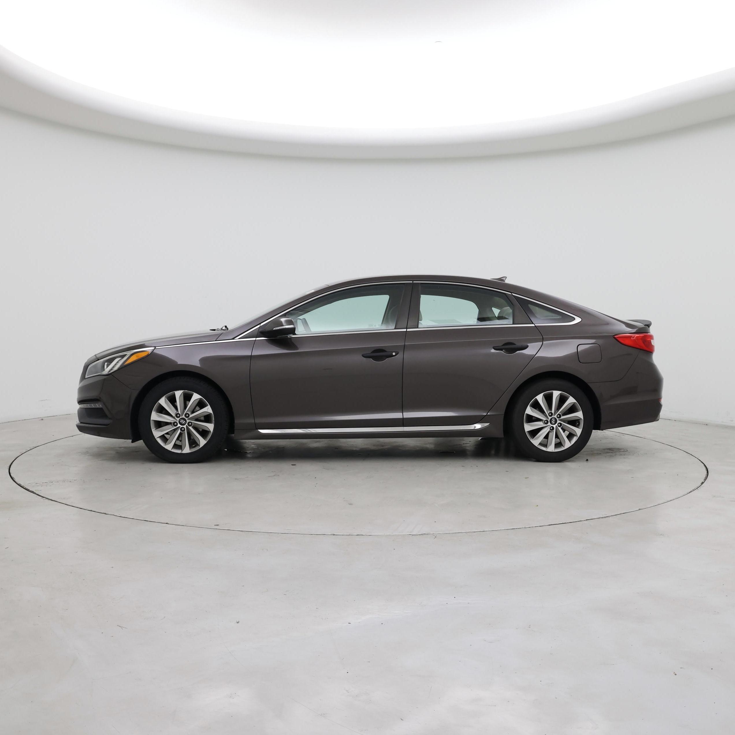 Thumbnail: 2015 Hyundai Sonata - 3