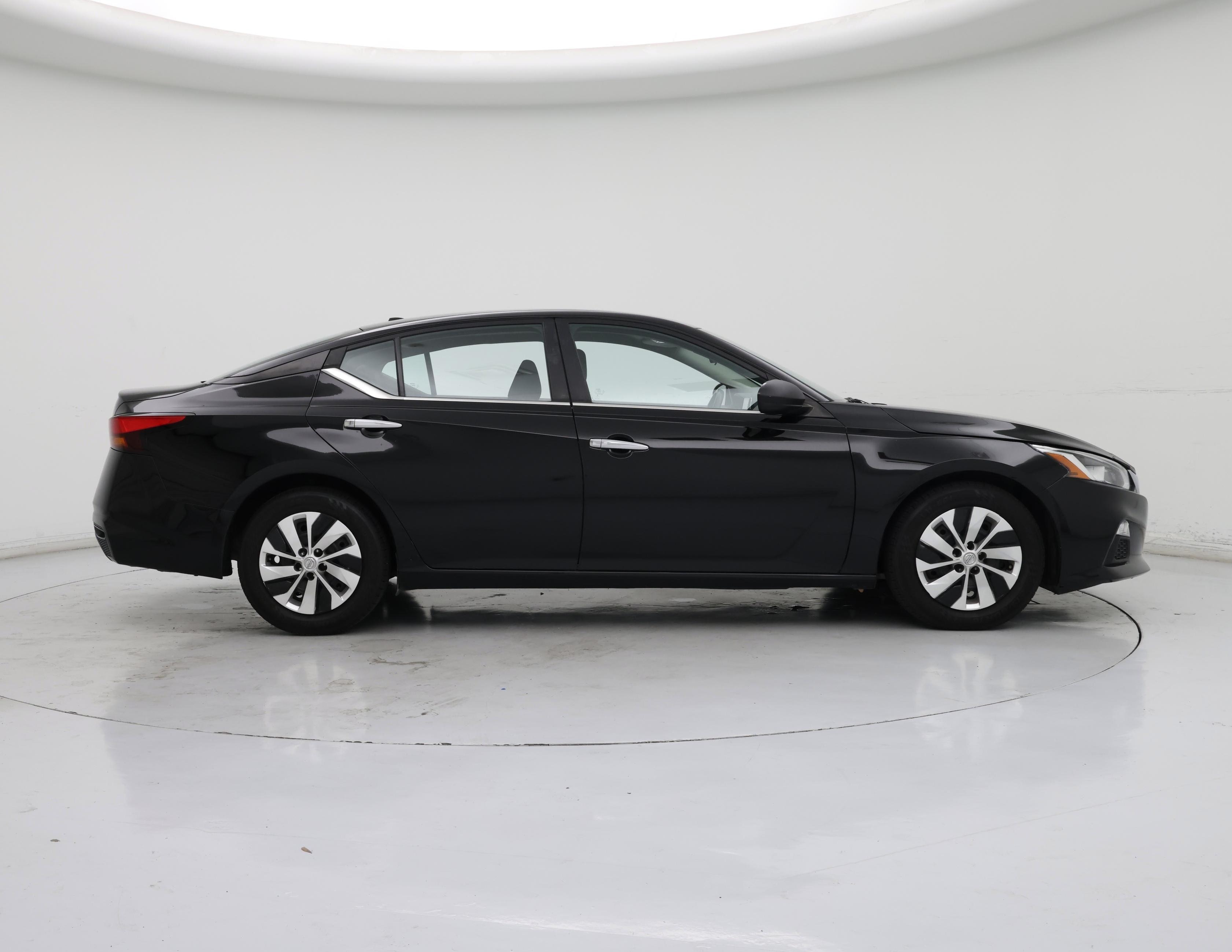 Thumbnail: 2020 Nissan Altima - 7