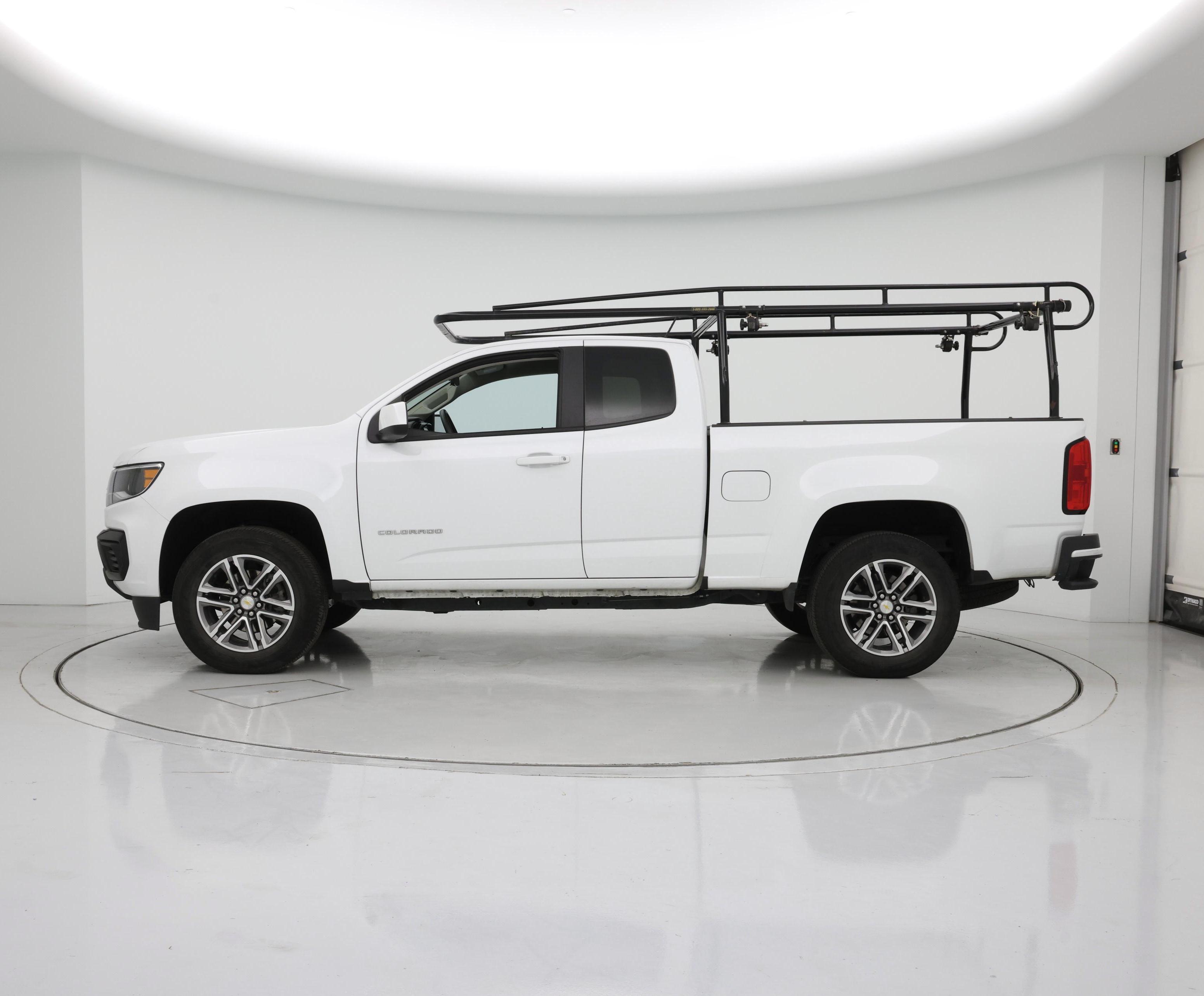 Thumbnail: 2022 Chevrolet Colorado - 3