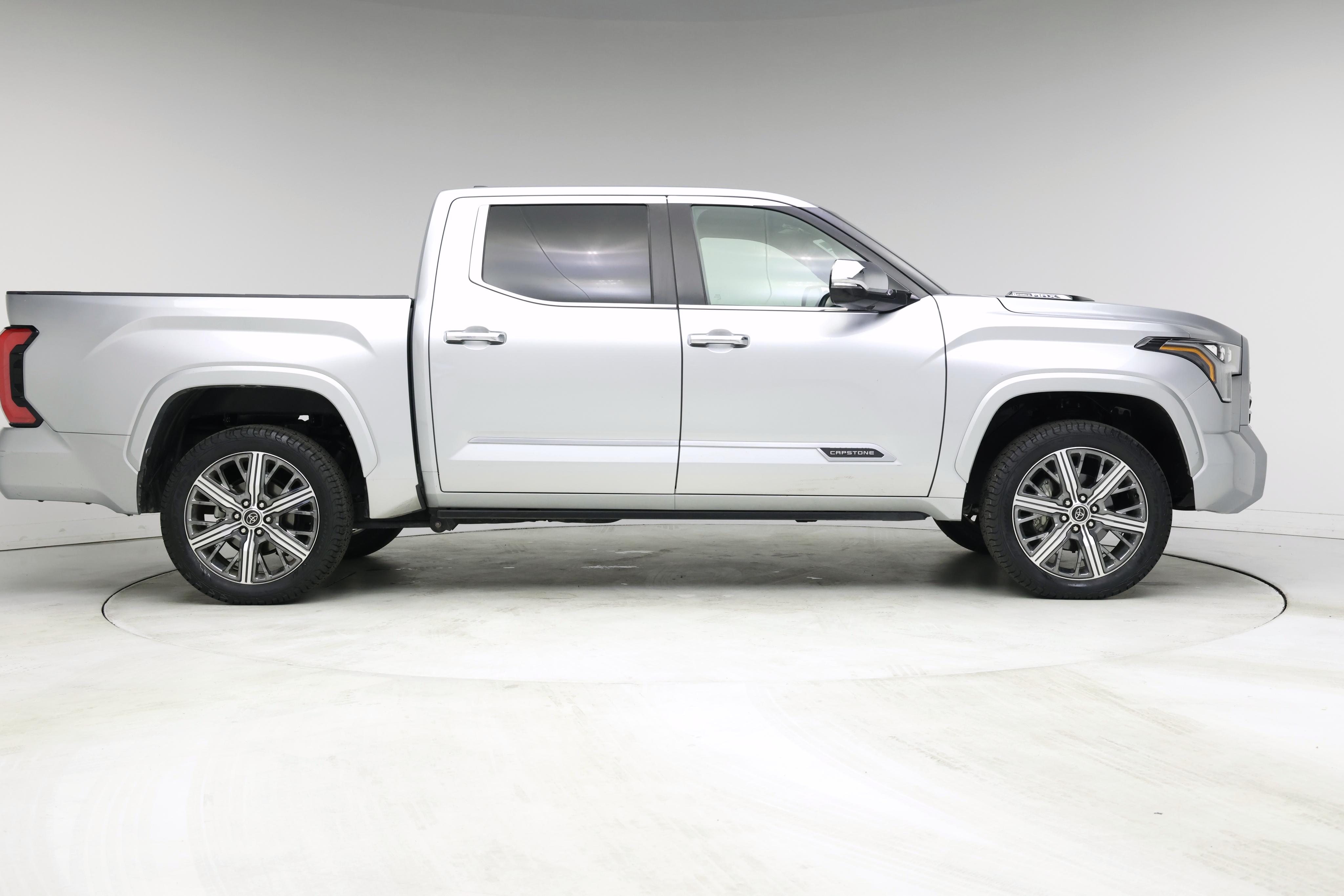 Thumbnail: 2024 Toyota Tundra - 7