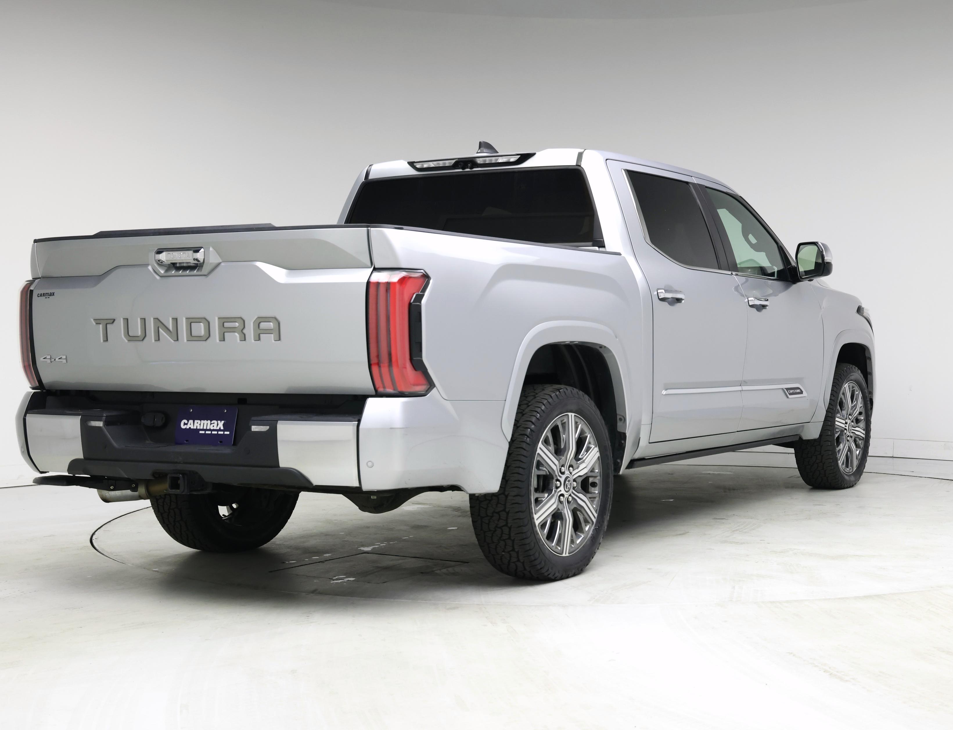 Thumbnail: 2024 Toyota Tundra - 8