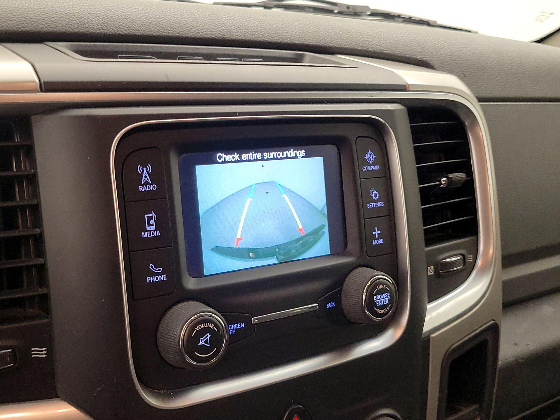 Thumbnail: 2020 RAM 1500 Classic - 14