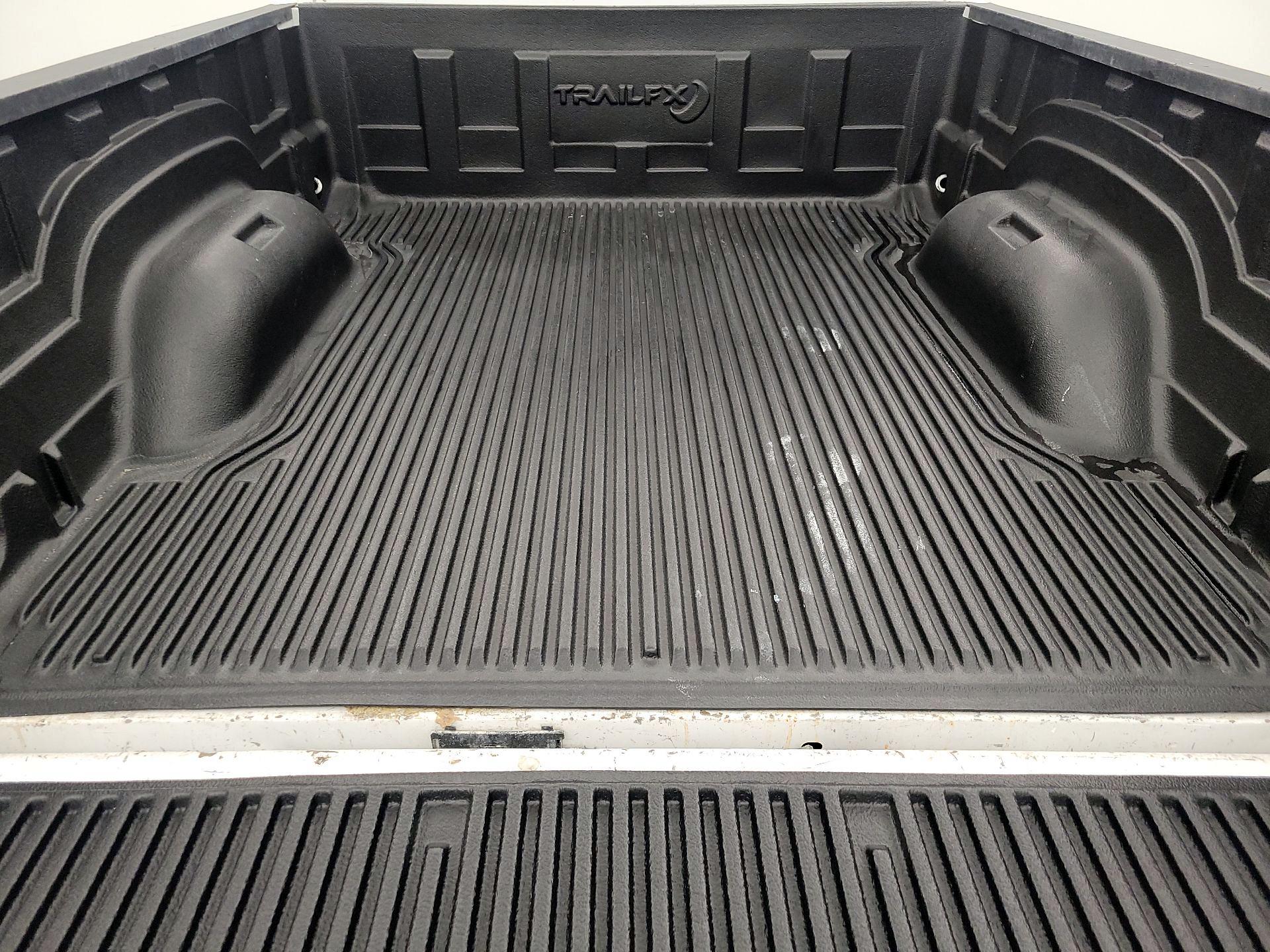 Thumbnail: 2020 RAM 1500 Classic - 20