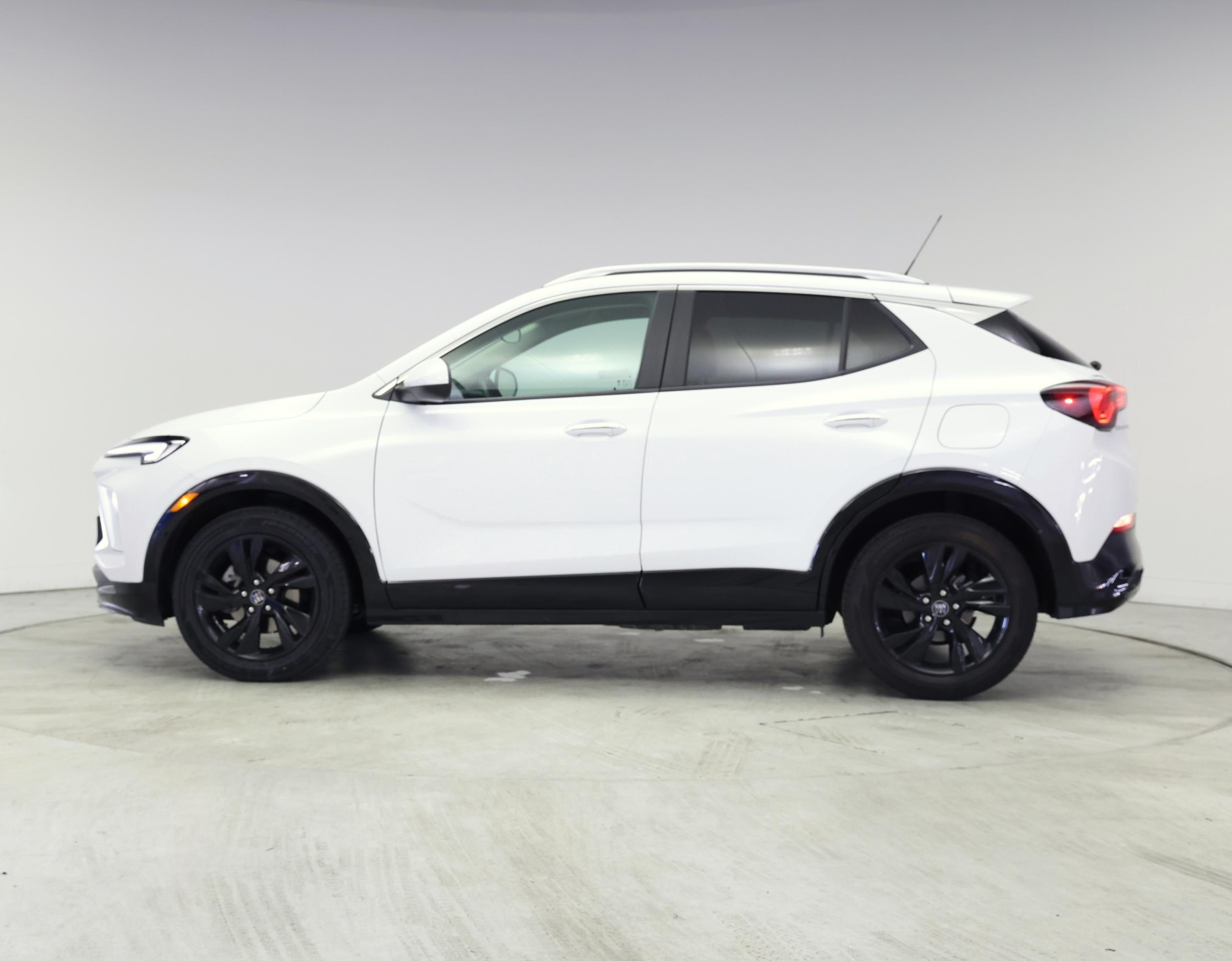 Thumbnail: 2024 Buick Encore GX - 3