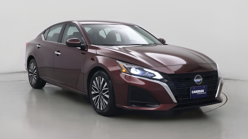 2023 Nissan Altima SV Hero Image