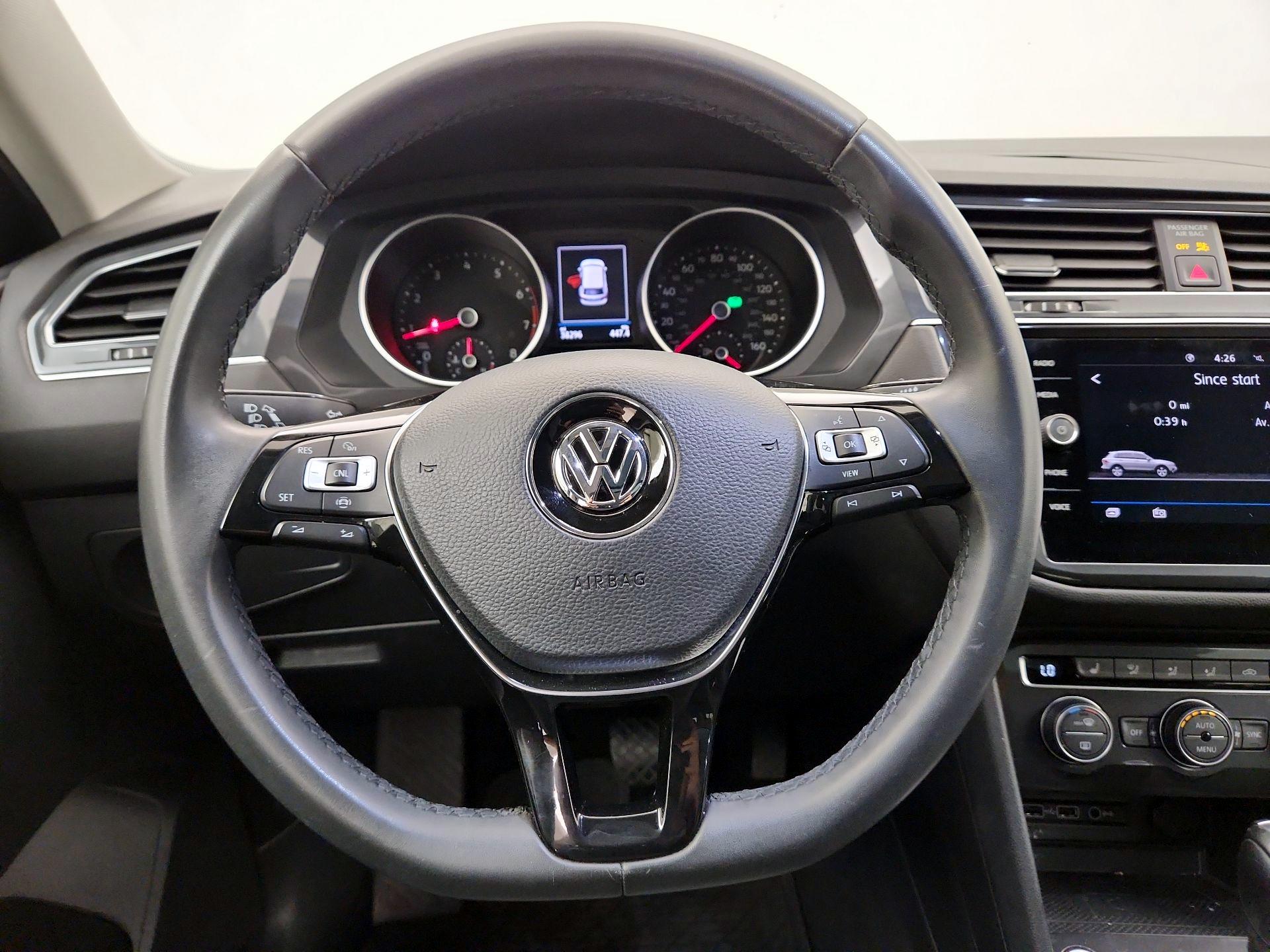 Thumbnail: 2020 Volkswagen Tiguan - 10