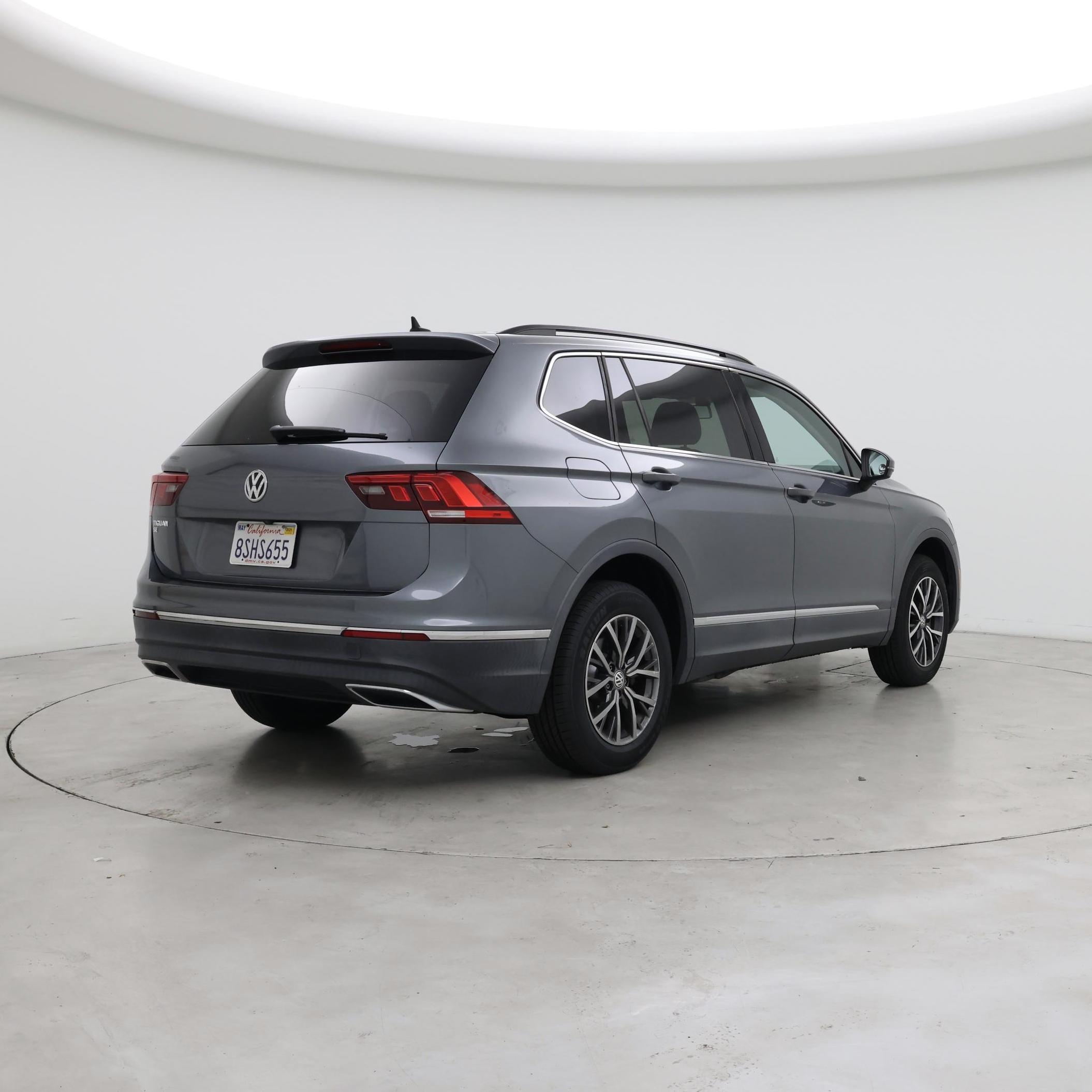 Thumbnail: 2020 Volkswagen Tiguan - 8