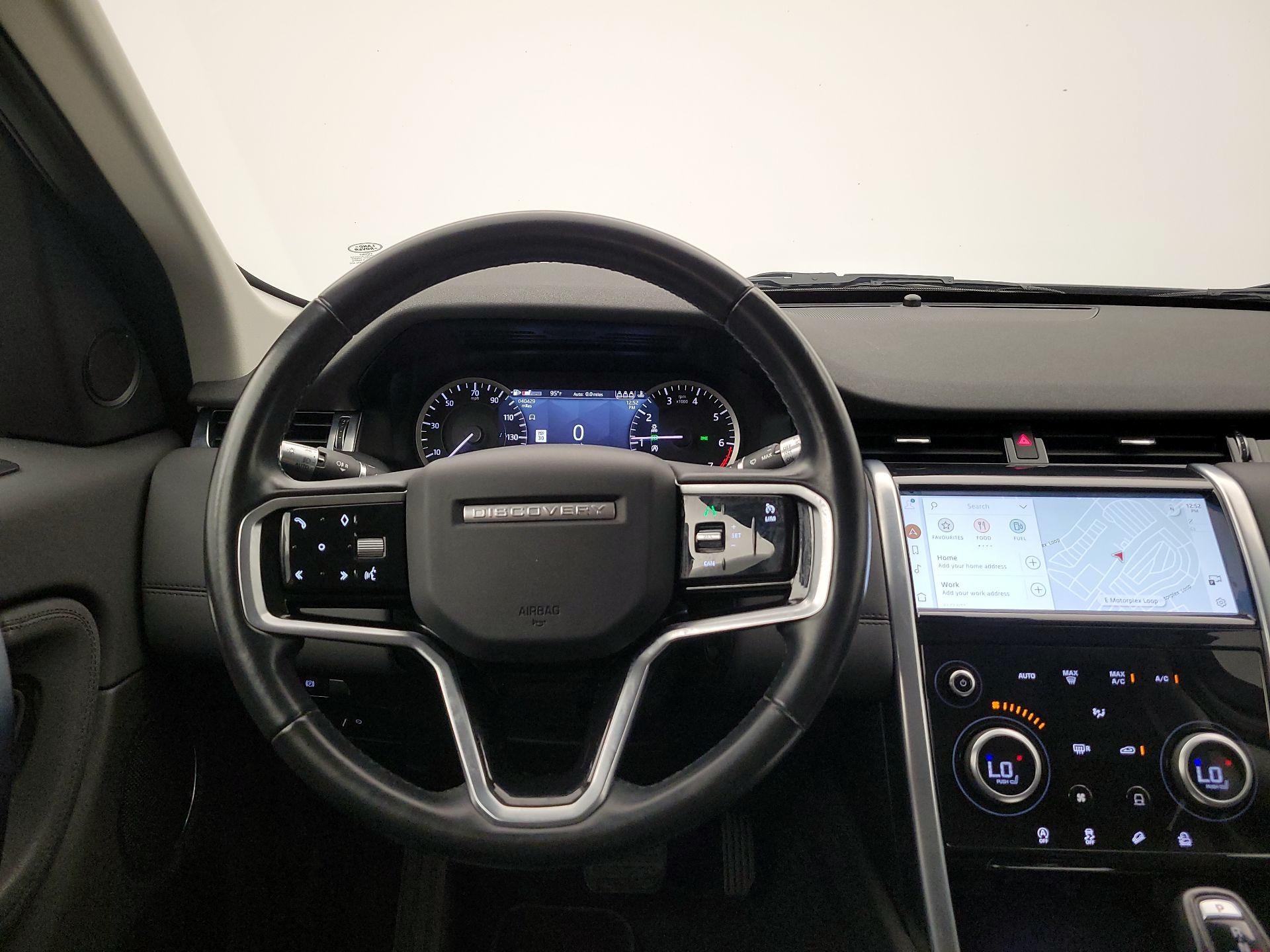 Thumbnail: 2022 Land Rover Discovery Sport - 10