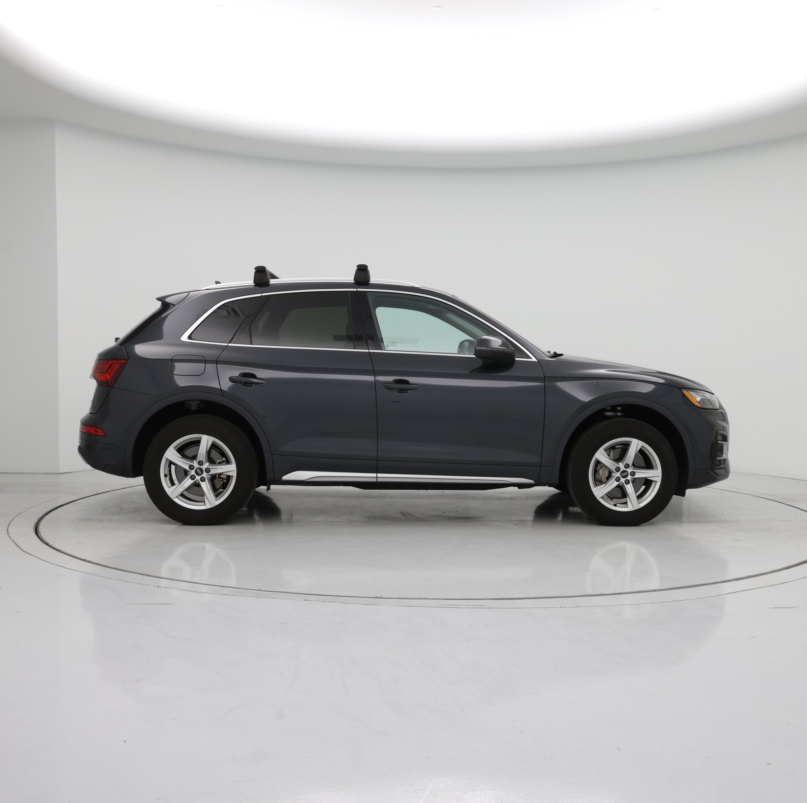 Thumbnail: 2023 Audi Q5 - 7